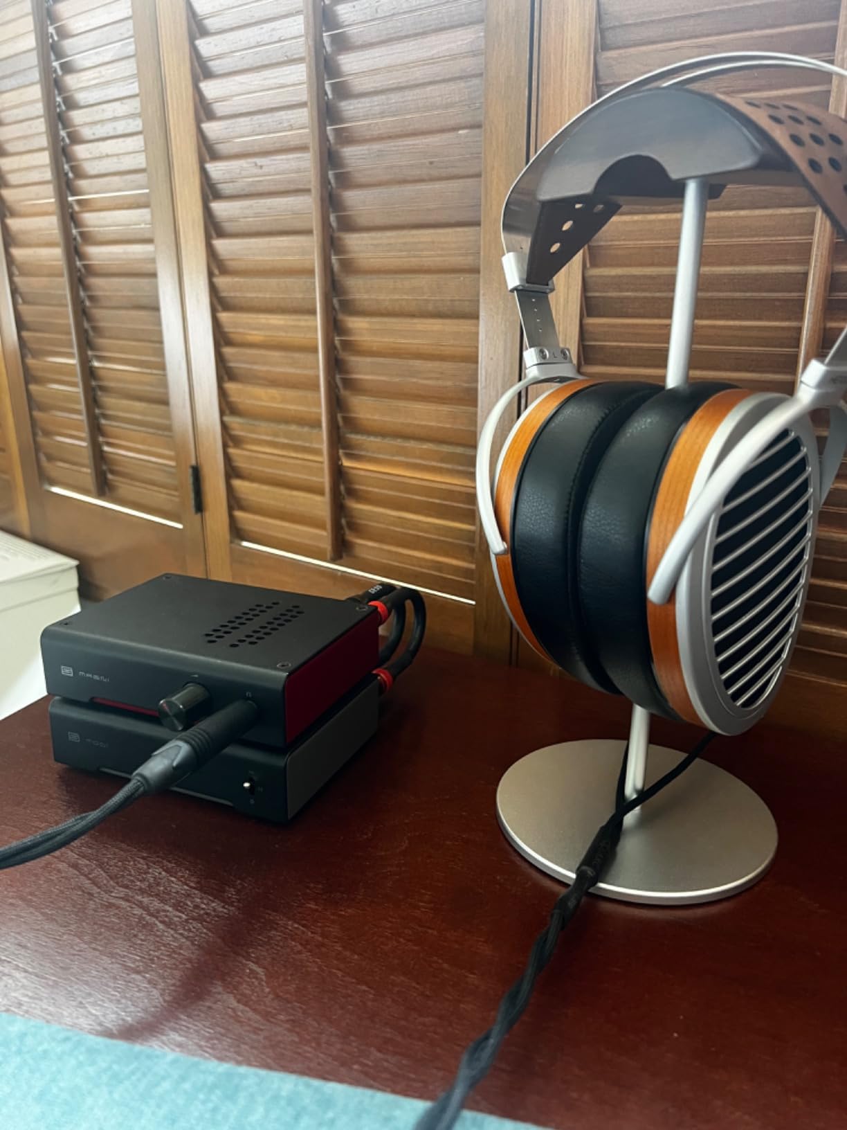 HIFIMAN HE1000 Stealth Magnet Planar Magnetic Full-Size Over-Ear Open-Back Hi-Fi Reference Grade Headphones customer photo 2