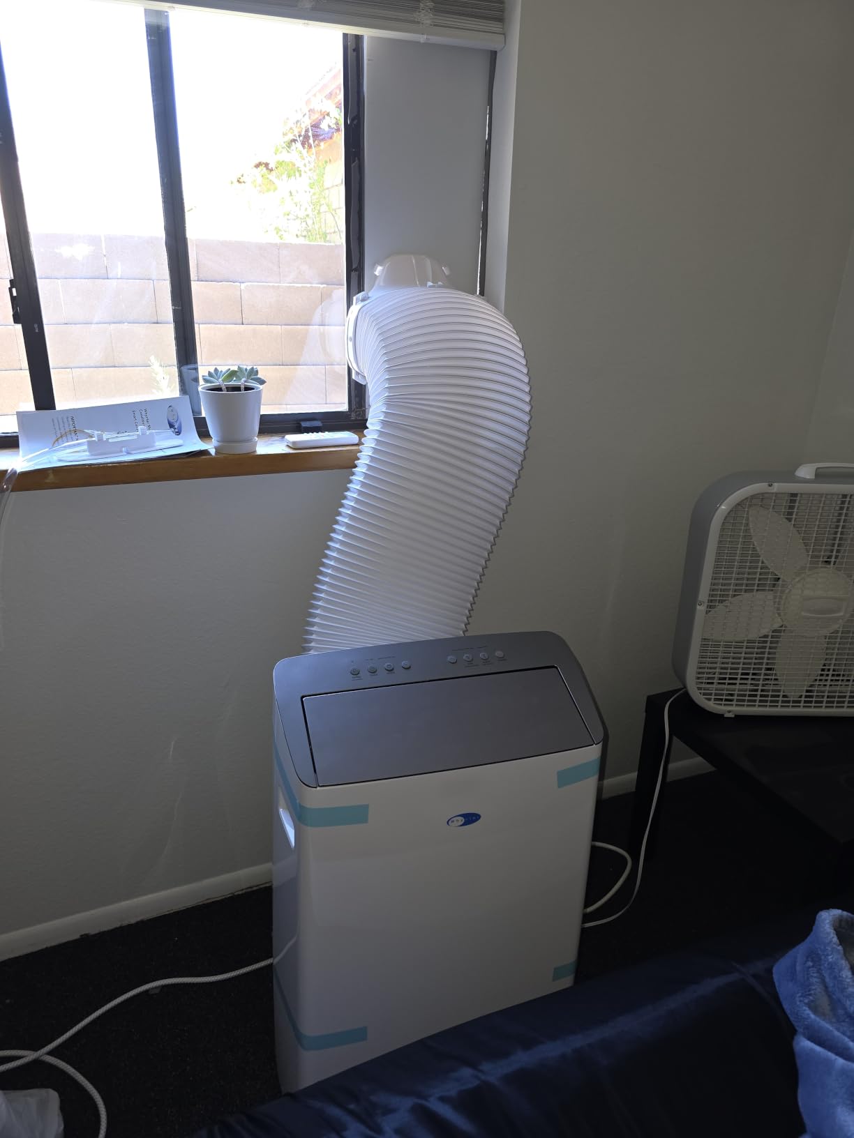 Whynter Portable Air Conditioner Inverter 14000 BTU Smart Wi-Fi ARC-1230WN | Built In Dehumidifier with Auto Drain, Cool, Dehumidify and Fan Modes customer photo 1