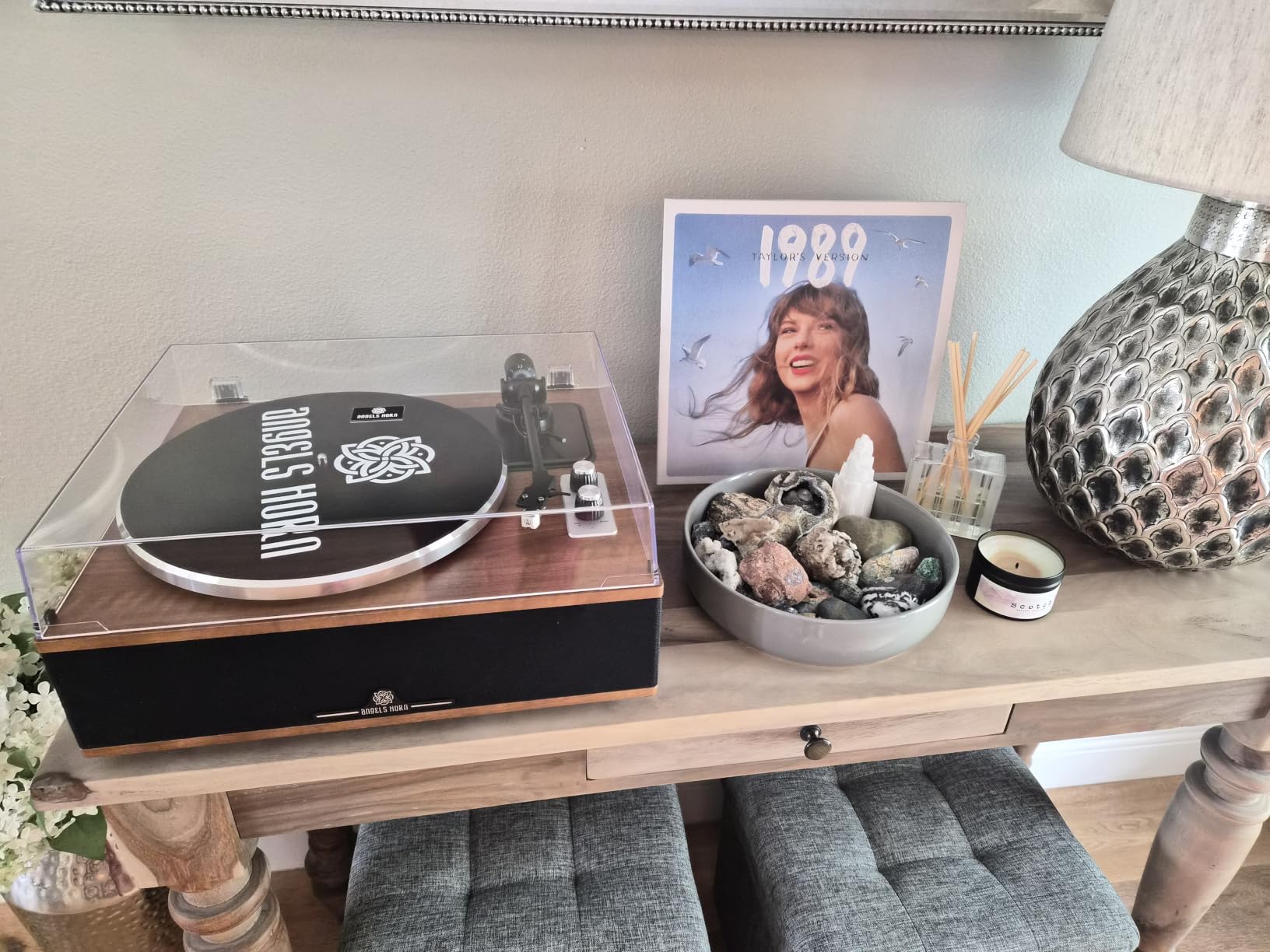 ANGELS HORN Vinyl Record Player, Bluetooth Turntable with Built in Speakers Phono Preamp, High Fidelity Turntables for Vinyl Records with Magnetic Cartridge AT-3600L, Belt Drive 2-Speed customer photo 2