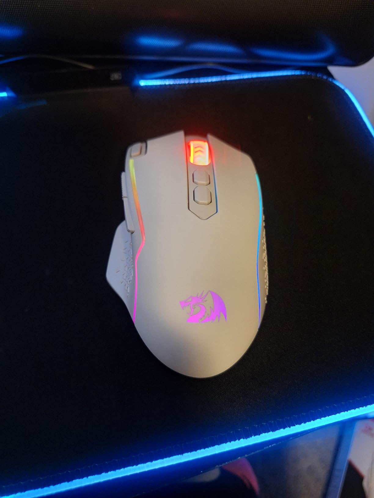 Redragon M810 Pro Wireless Gaming Mouse, 10000 DPI Wired/Wireless Gamer Mouse w/Rapid Fire Key, 8 Macro Buttons, 45-Hour Reliable Power Capacity and RGB Backlit for PC/Mac/Laptop customer photo 2