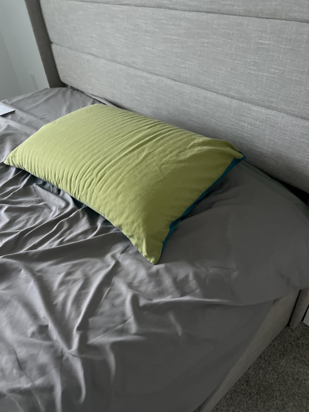 Vesgantti Queen Mattress, 12 Inch Hybrid Mattress in a Box | Memory Foam & Pocket Springs, Pressure Relief, Motion Isolation, Cool Sleep, Medium Firm Feel customer photo 2