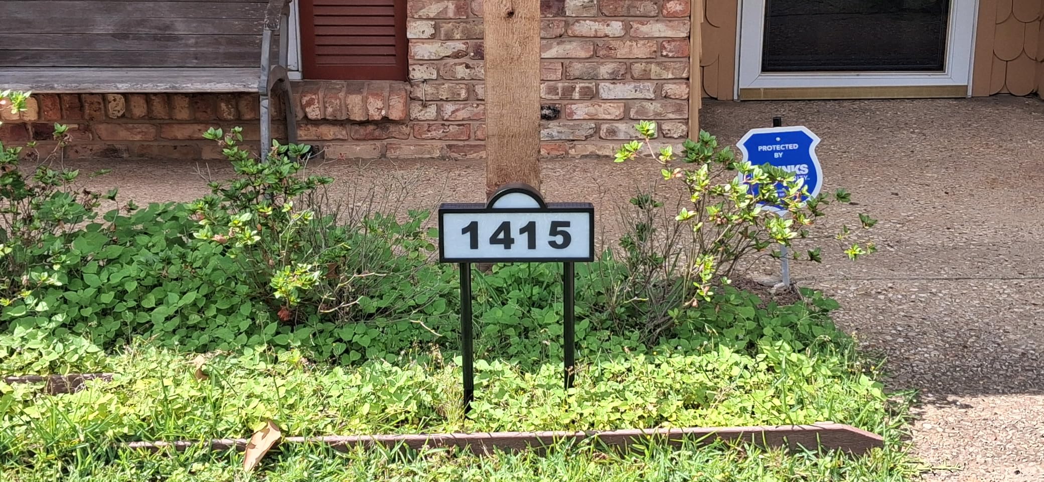 Solar House Numbers for Outside, Aqonsie Solar Powered Address Sign with Warm White & Cold White, IP65 Waterproof Solar Address Signs for Yard, LED Illuminated Plaques Wall Mounted & In Ground customer photo 1