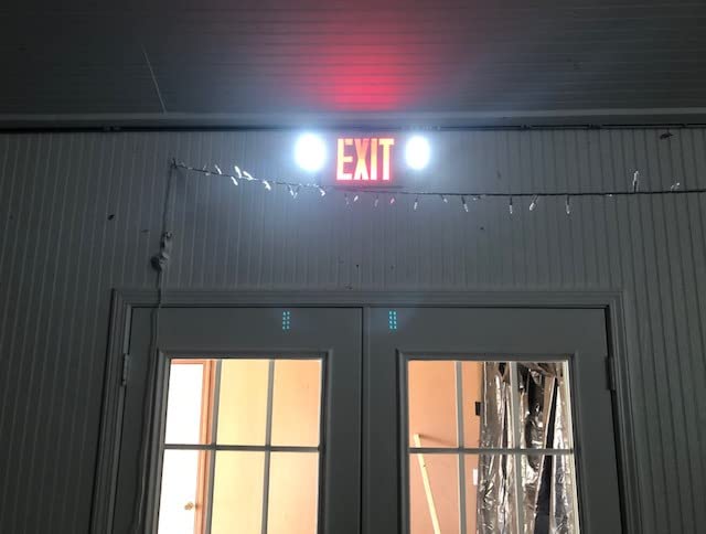 Freelicht 6 Pack Commercial Double-Sided Exit Sign with Adjustable Heads, UL924 Listed, Adjustable LED Heads, Wall/Ceiling Mount, Hardwired 120/277V AC, 90 Min Backup, Flame Retardant customer photo 2