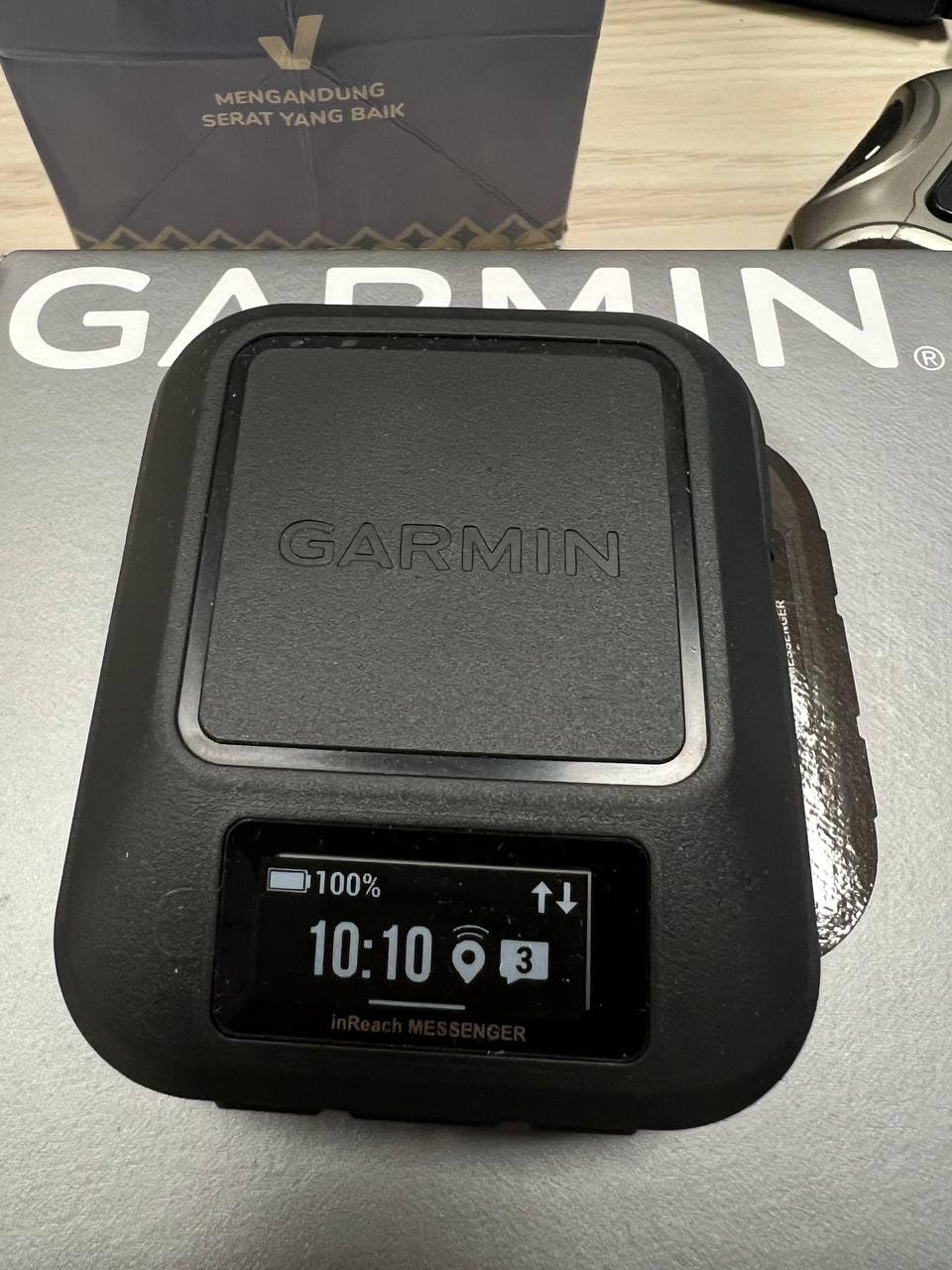 Garmin inReach® Messenger Handheld Satellite Communicator, Global Two-Way Messaging customer photo 2