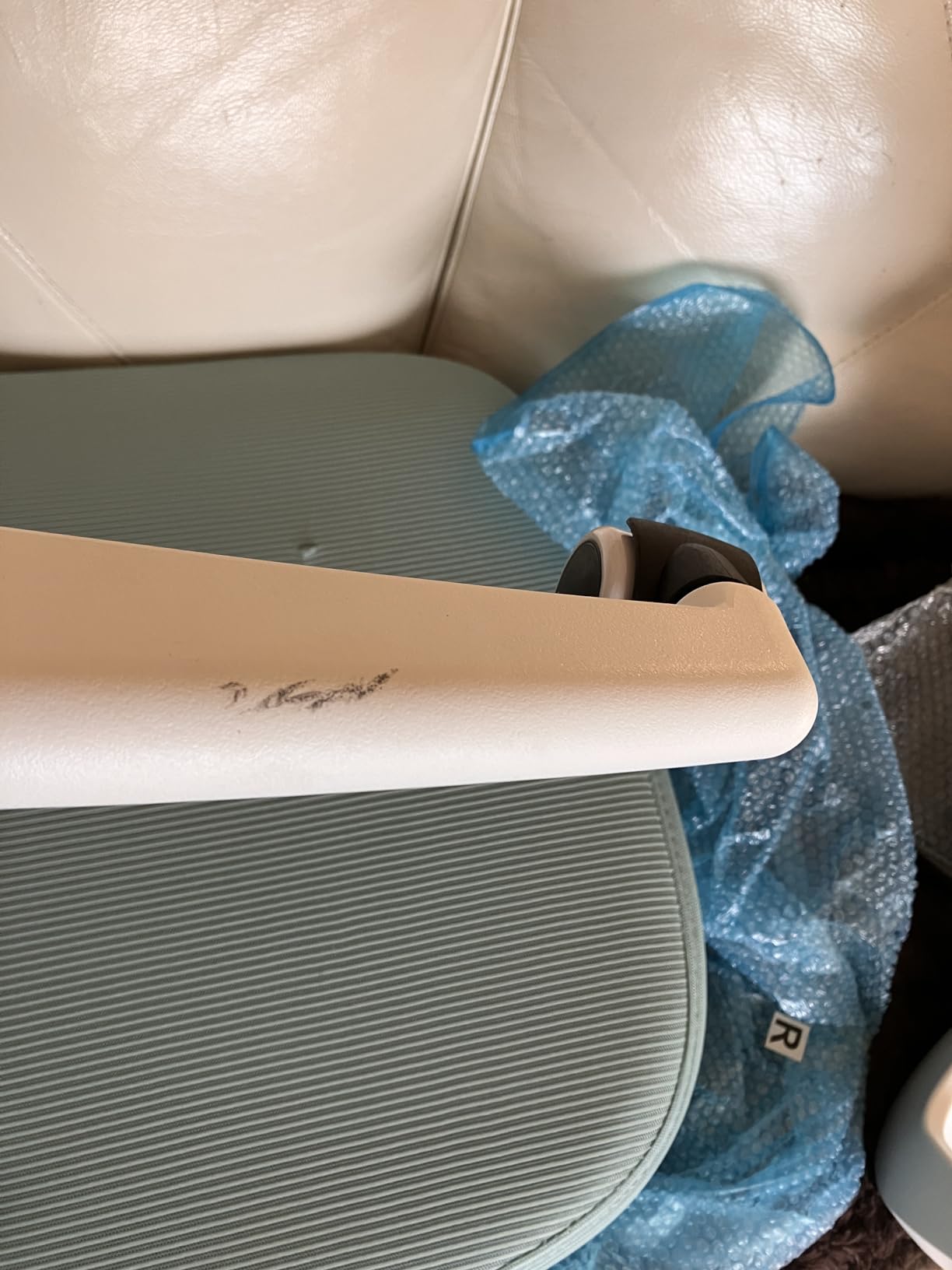 FelixKing Office Chair, Ergonomic Desk Chair Breathable Mesh Chairs Adjustable High Back Lumbar Support Flip-up Armrests, Executive Rolling Swivel Comfy Computer Chairs Home Office Black customer photo 2