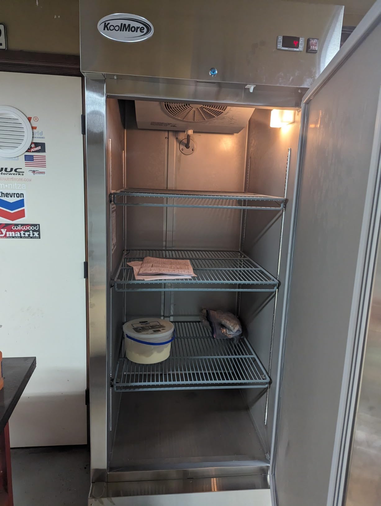 KoolMore Commercial One Door Reach-in Freezer for Restaurant, Cafe, and Cold Food Storage, Stainless Steel Finish, Large 12 Cu. Ft. Capacity, Heavy Duty Kitchen Use (RIF-1D-SS12C) customer photo 1