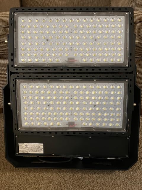ILLSTAR 600W LED Stadium Lights, LED Flood Light, 90000LM Super Bright | Commercial-grade Quality, ETL Certification, 100-277V Input, IP66 Waterproof, 60000H Long Service Life customer photo 1