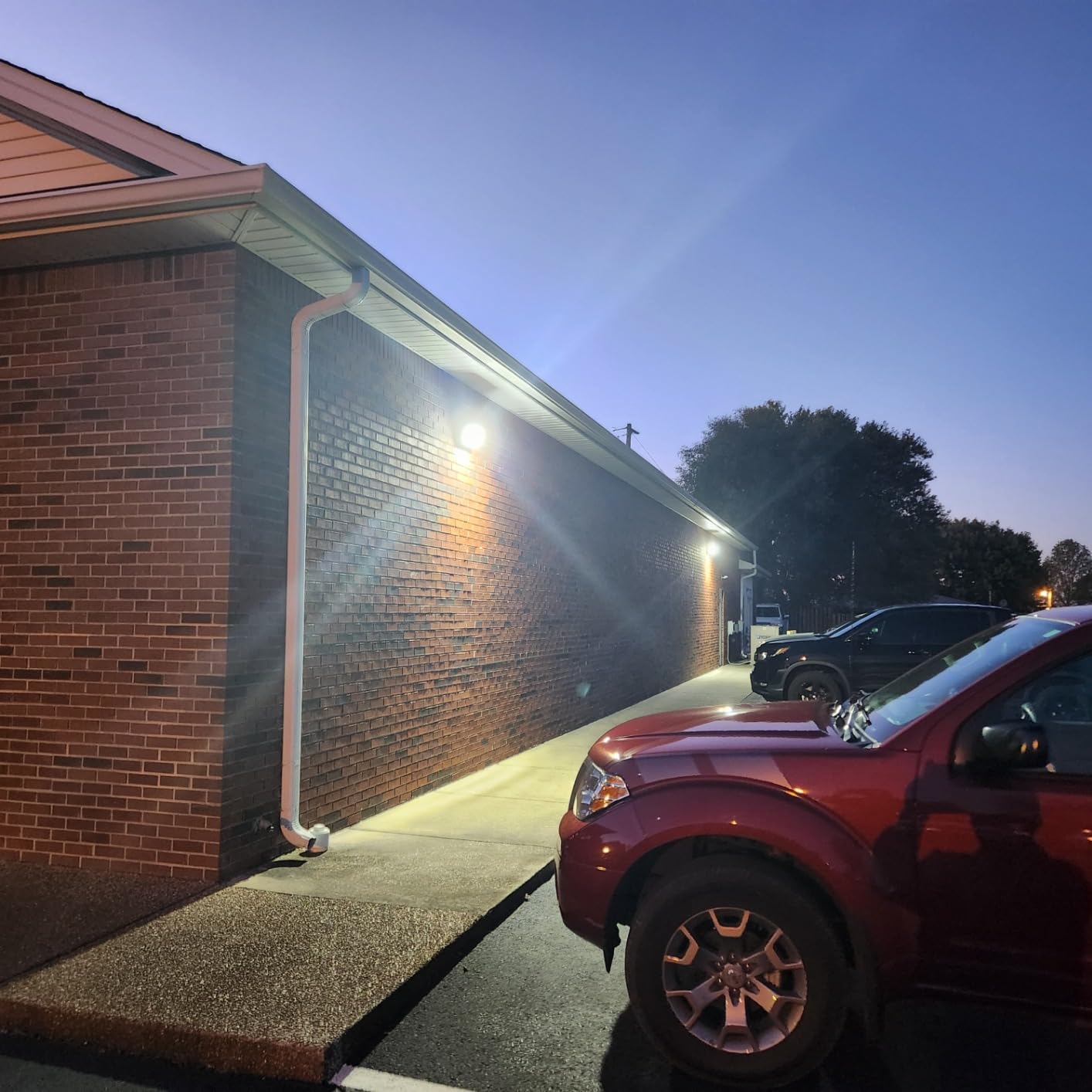 2PACK Dusk to Dawn 120W LED Wall Pack Light Fixture, 15600LM 600-800W HPS/HID Equivalent, 5000K Daylight Commercial/Industrial Outdoor Security Lighting, ETL for Parking Lot, Warehouse, Entrance customer photo 1
