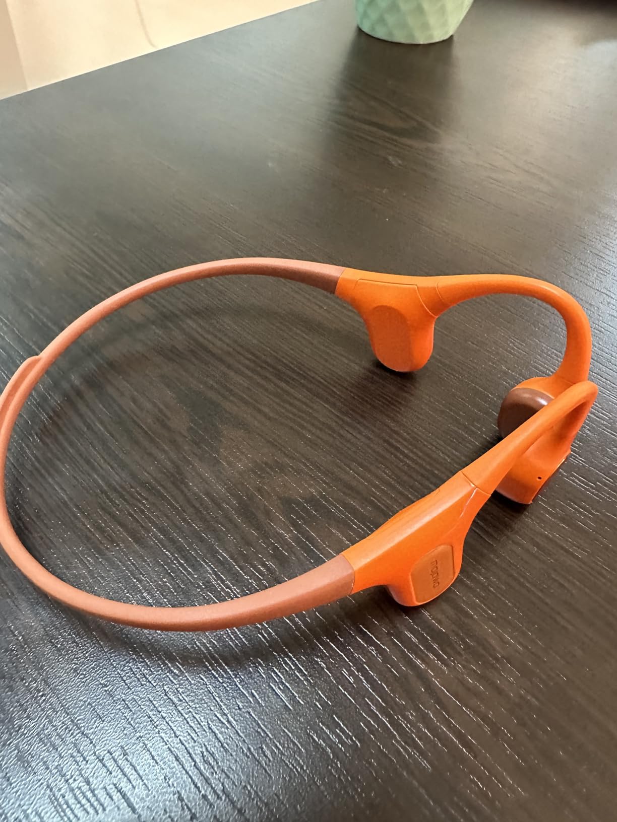 mojawa Run Plus Bone Conduction Headphones, IP68 Waterproof, 32GB MP3 | 8H Playtime Open-Ear Bluetooth 5.2, Deep Bass, Secure Fit for Running Swimming & Gym, Orange customer photo 2