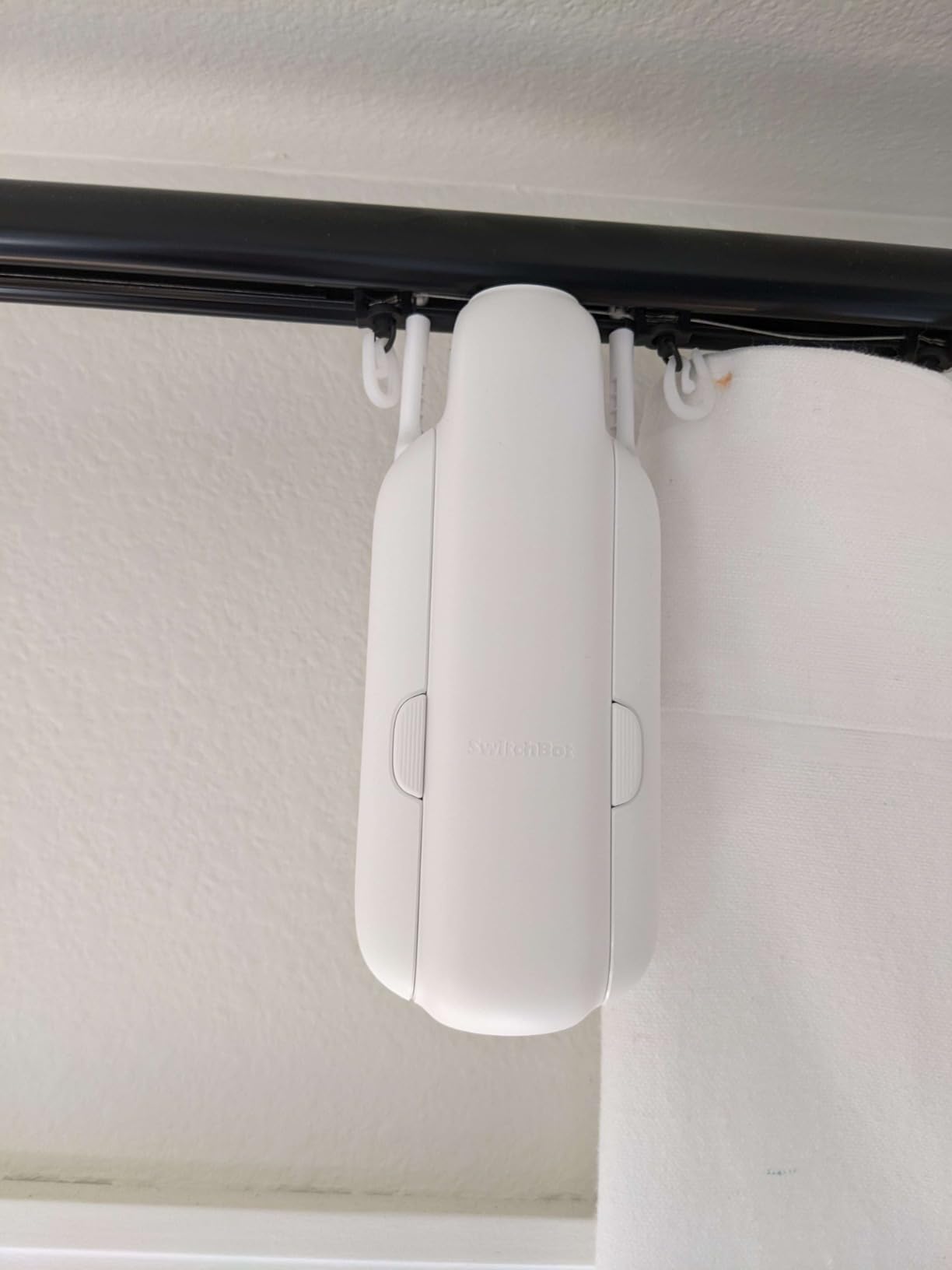 SwitchBot Automatic Curtain Opener - Bluetooth Remote Control Smart Curtain with App, Upgraded High-Performance Motor, Add SwitchBot Hub to Work with Alexa, Google Home, HomeKit customer photo 2