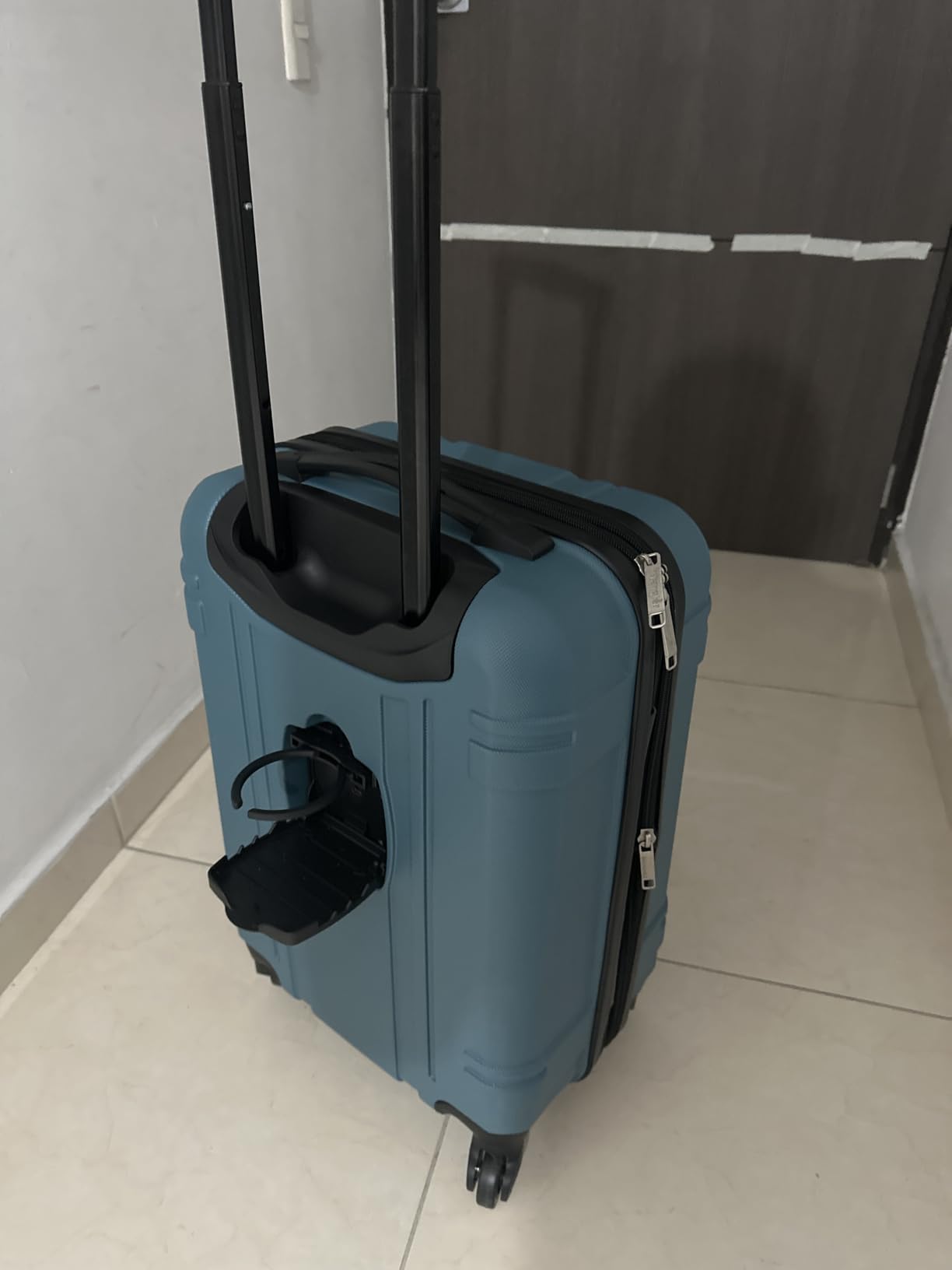 Wrangler Astral Hardside Luggage, Hydro, 20-Inch Carry-On customer photo 1