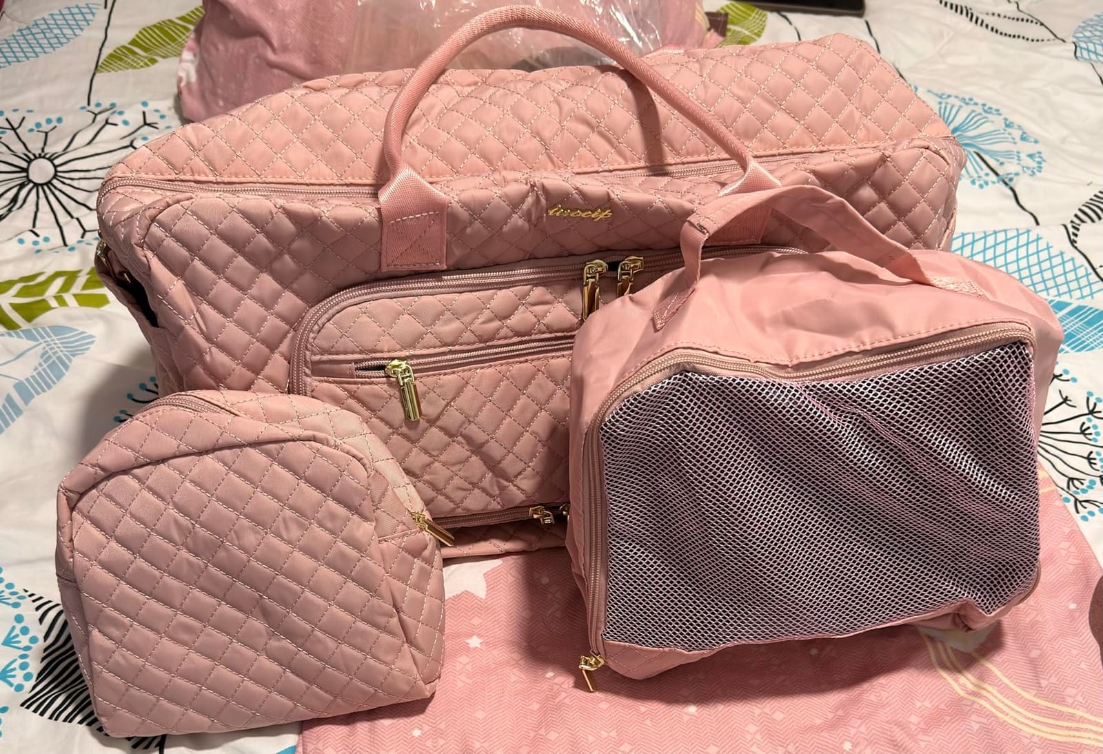 Large Travel Duffle Bags for Women: 35L Weekender Bag with Shoe Compartment customer photo 2