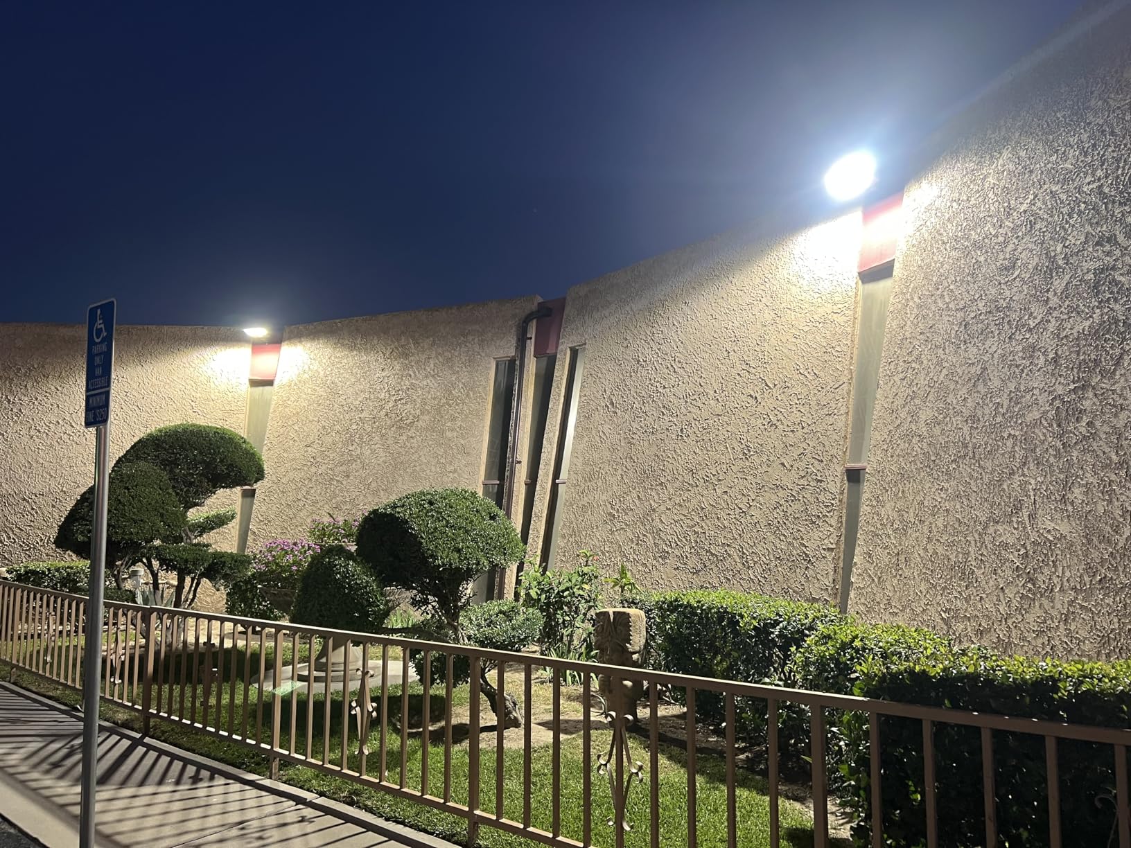 LED Parking Lot Light 200W 28000LM 5000K, Commercial Outdoor Area Lighting | Dusk to Dawn Photocell Adjustable Arm Mount IP66 Waterproof for Parking Lot/Roadway/Driveway Shoebox Light 100-277V UL 3Pack customer photo 1