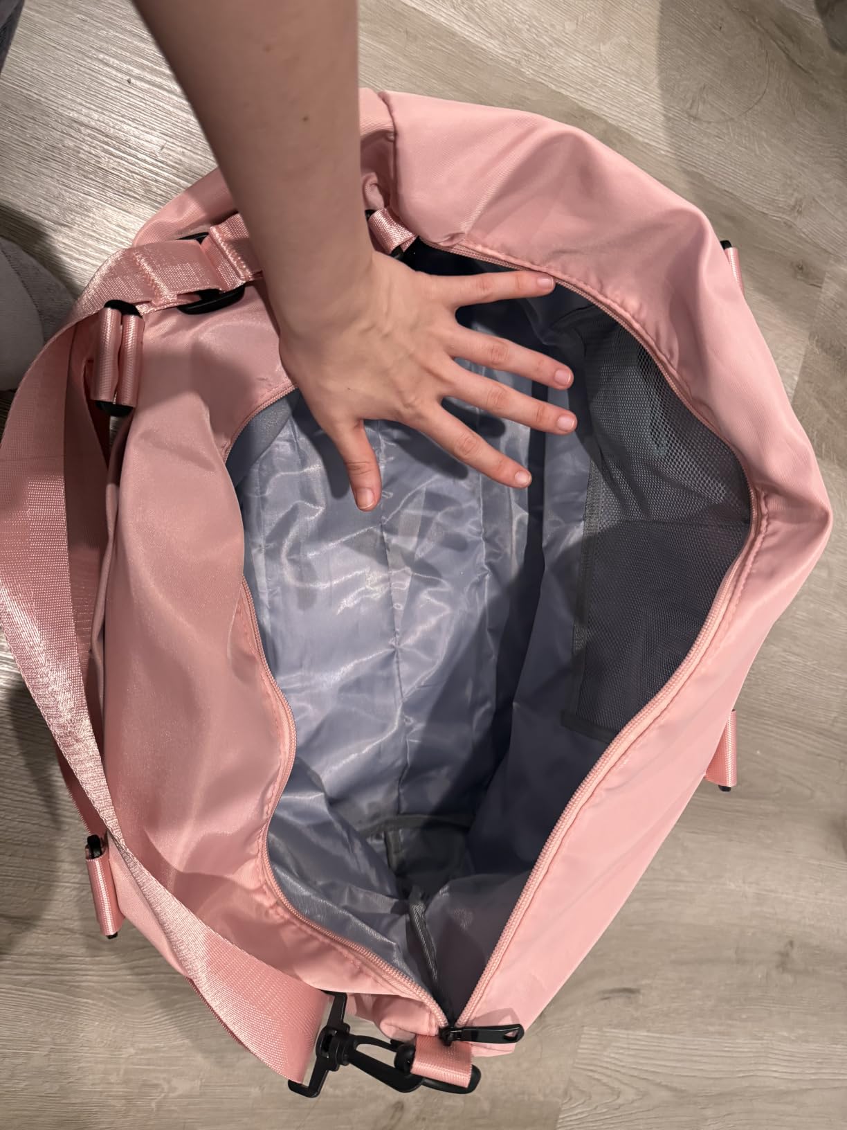 TOPBAG Travel Duffle Bag, Waterproof Weekender Carry On Tote Bags for Women, Sport Gym Bag for Men, Hospital Bag for Labor and Delivery, Overnight Luggage Bag with Trolley Sleeve Coral Pink customer photo 1