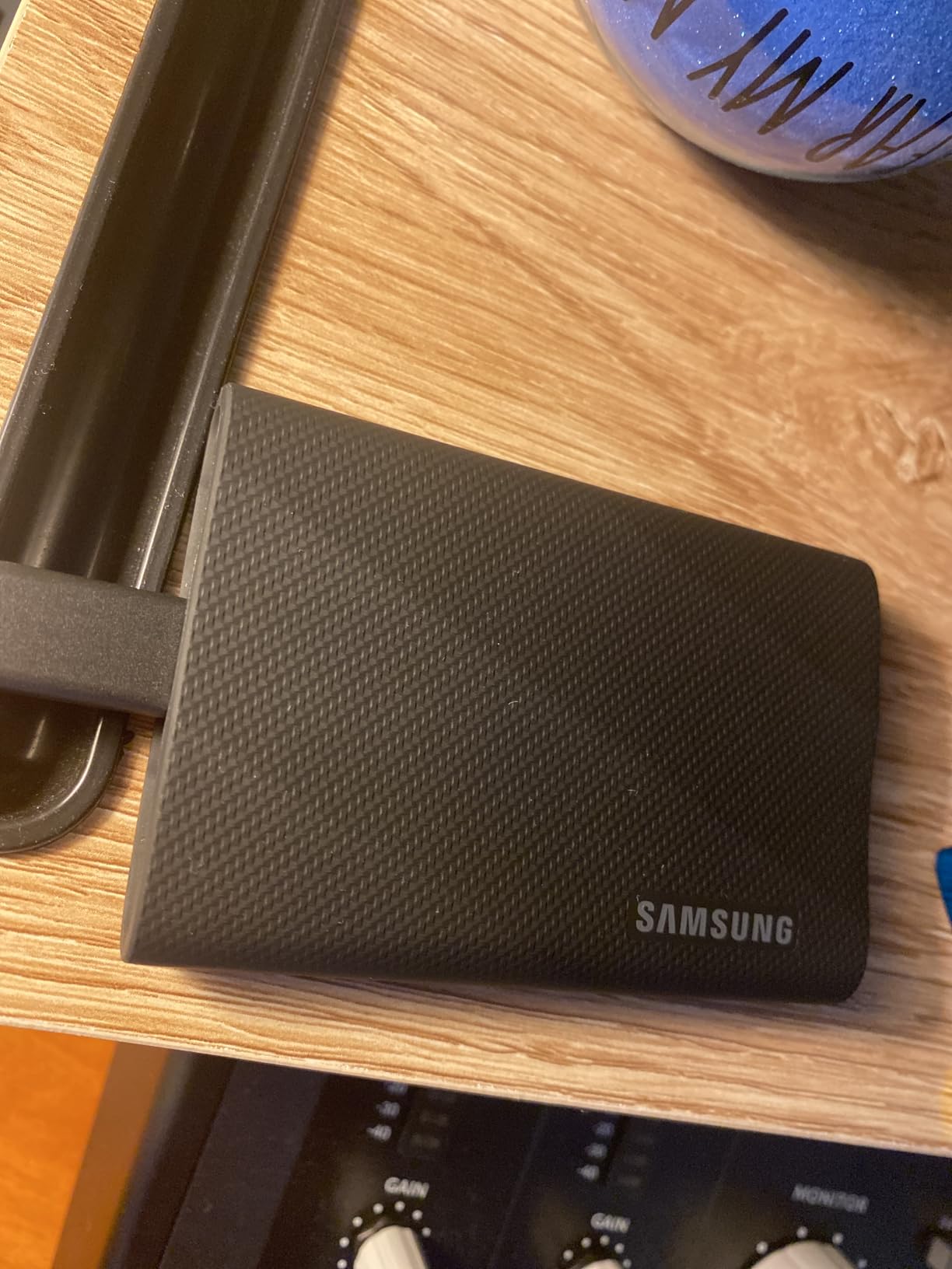 Samsung T9 Portable SSD 1TB (USB 3.2 Gen 2x2, Up to 2,000 MB/s) customer photo 2