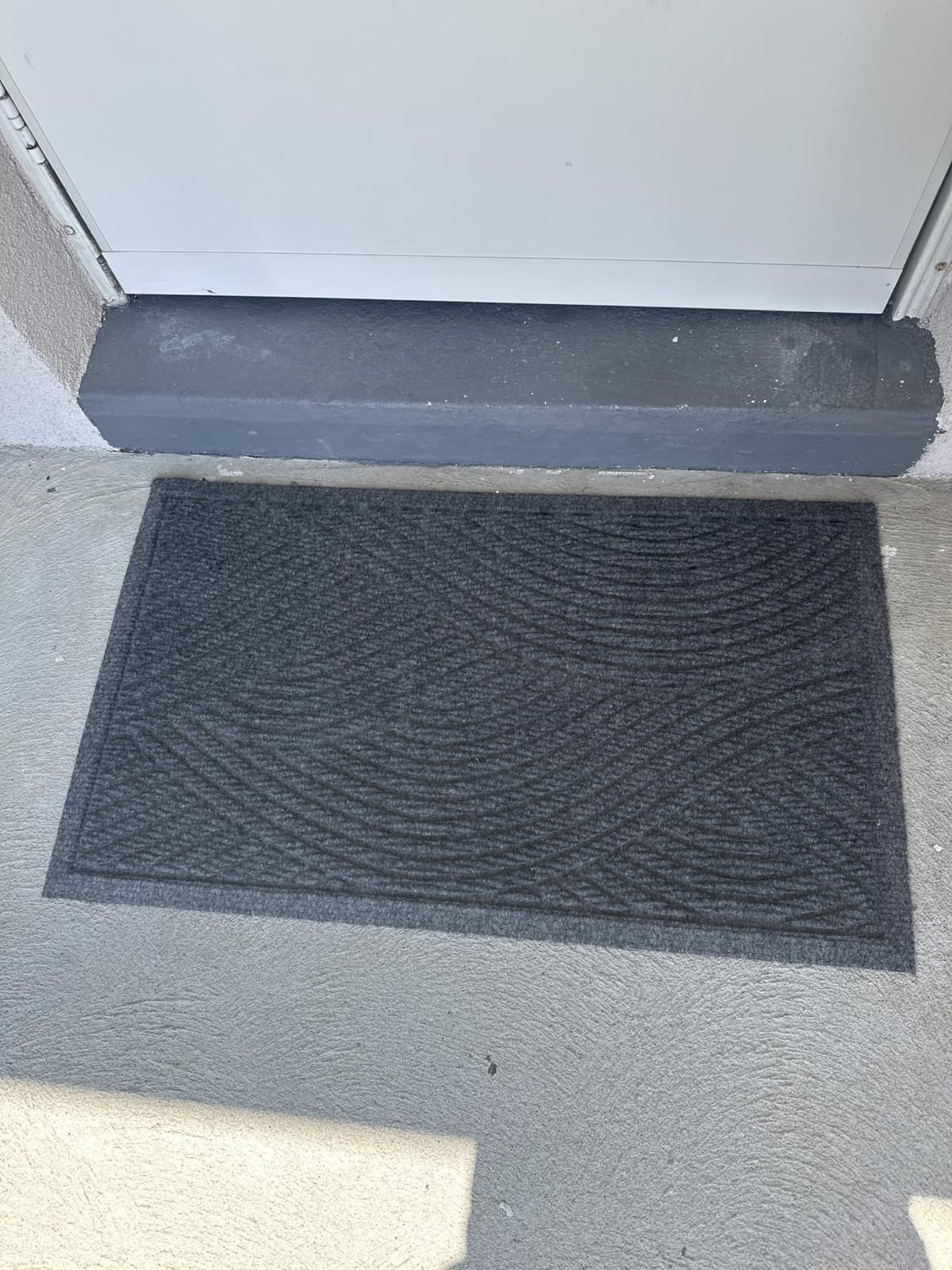 HIYARD Sturdy Front Door Mat, Absorbent Muddy Dirt Resist Welcome Door Mats Outdoor Indoor, Stain and Fade Resistant, Non-Slip Backing Entry Mat Low Profile Doormat for Entryway, 29×17, Beige customer photo 1