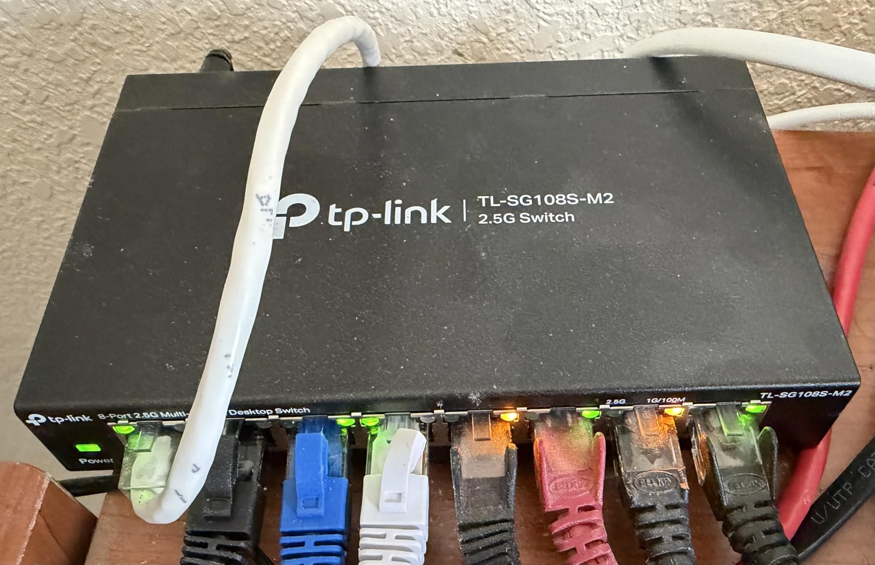 TP-Link TL-SG108S-M2, 8-Port Multi-Gigabit 2.5G Unmanaged Ethernet Switch | Multi Gigabit Network Switch, Ethernet Splitter, Plug & Play, Desktop/Wall Mount, Silent Operation customer photo 1