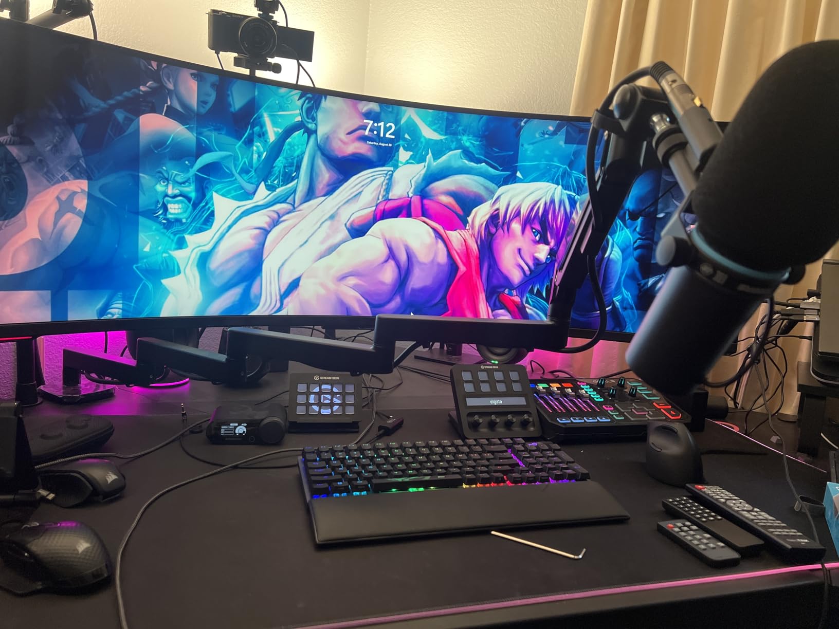 NEEWER Low Profile Mic Arm Desk Mount, 360 Degree Swivel Boom Arm with Pneumatic Damping Adjustable, Cable Management, Compatible with Shure MV7 SM7B Blue Yeti Gaming Streaming Podcast Microphone, MS002 customer photo 2
