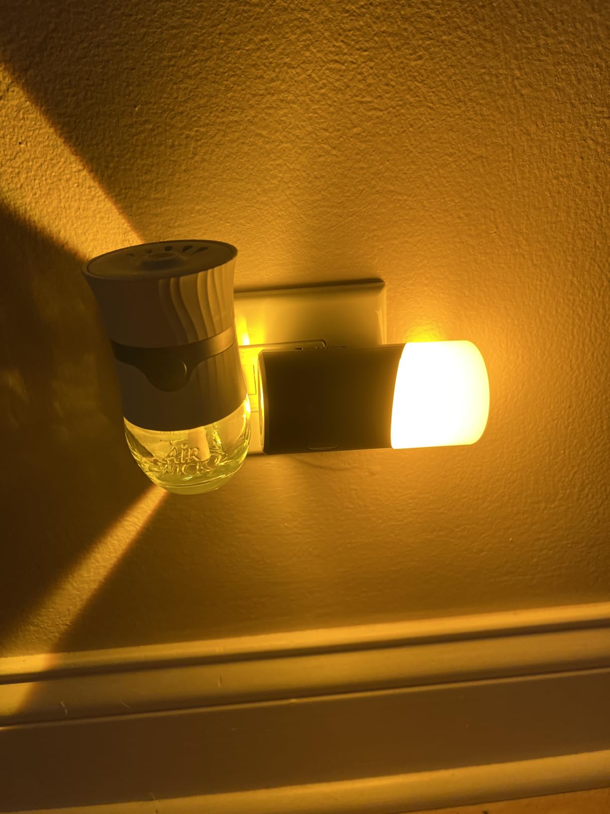 LED Night Lights Plug into Wall with Motion Sensor, 1-150LM Dimmable Plug-in Nightlight Indoor for Bedroom, Bathroom, Hallway, Stairs, Pet House, Toilet, 2 Pack customer photo 1