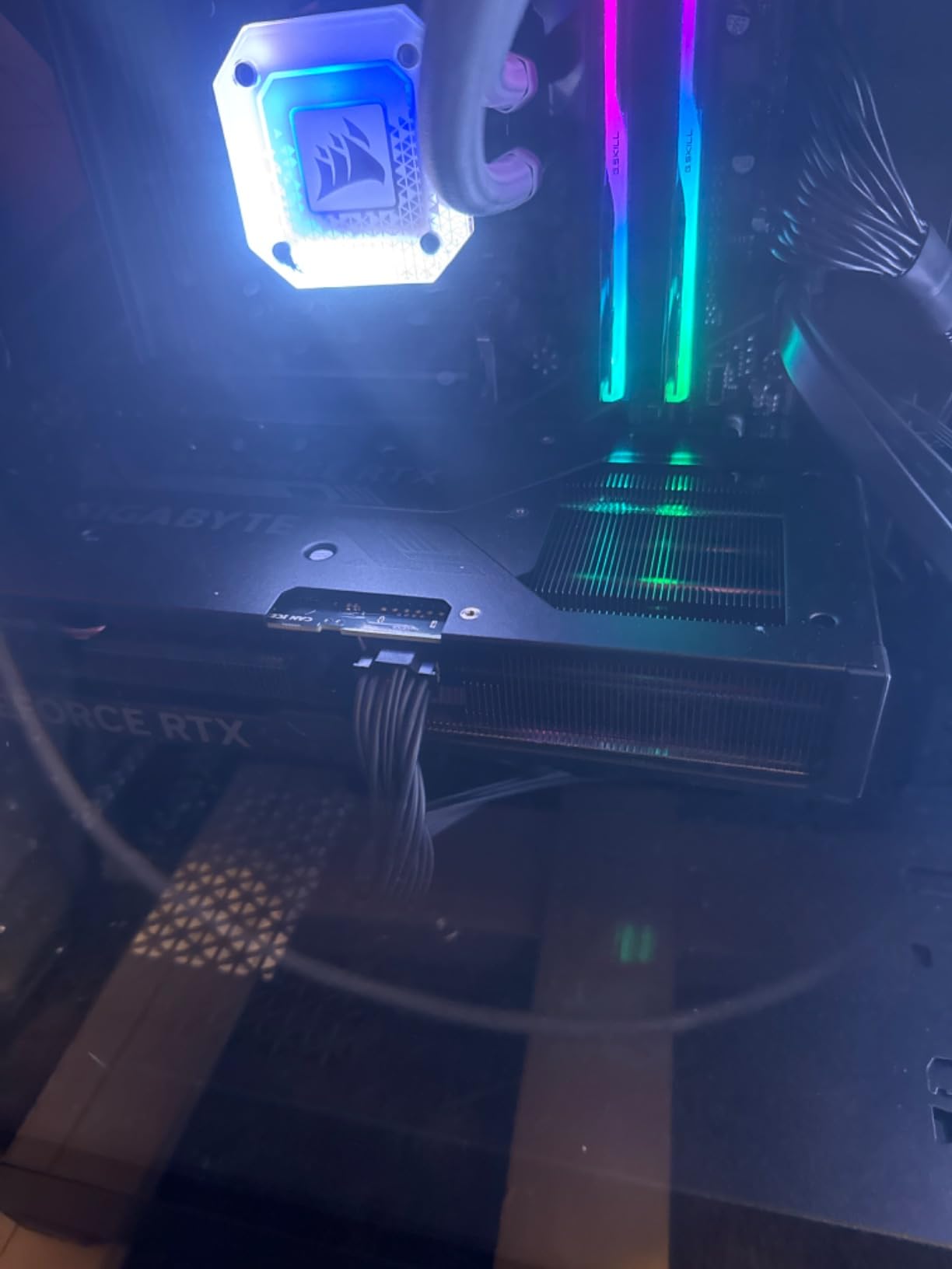 GIGABYTE GeForce RTX 4070 Super WINDFORCE OC 12G Graphics Card, 3X WINDFORCE Fans, 12GB 192-bit GDDR6X, GV-N407SWF3OC-12GD Video Card customer photo 2