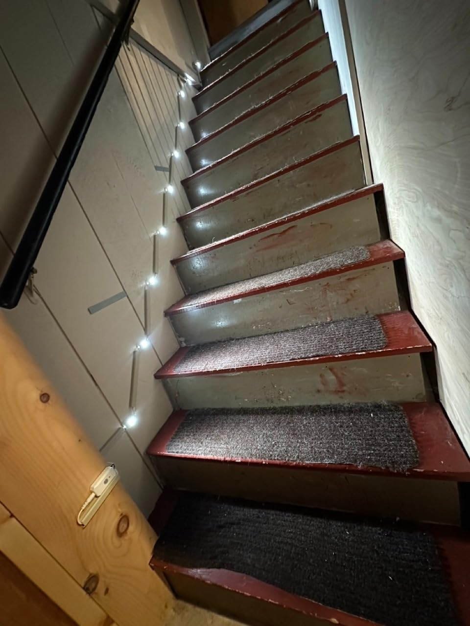 Plug-in Dual Motion Sensor Stair Lights Indoor, Stairway Hallway Light with Cascading Effect, Dimmable, 3000K-6000K (12 Stairs) customer photo 1