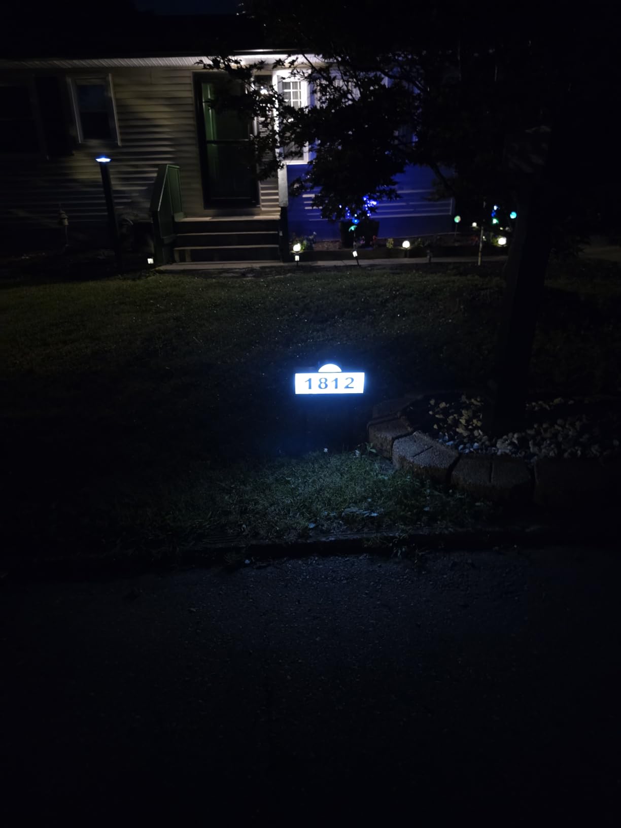 Solar House Numbers for Outside, 45 LED Lighted Address Sign for House Yard, 39inch Tall In Ground & Wall Mount, IP65 Waterproof Solar Powered Address Sign with Cool White or Warm White(Black) customer photo 1