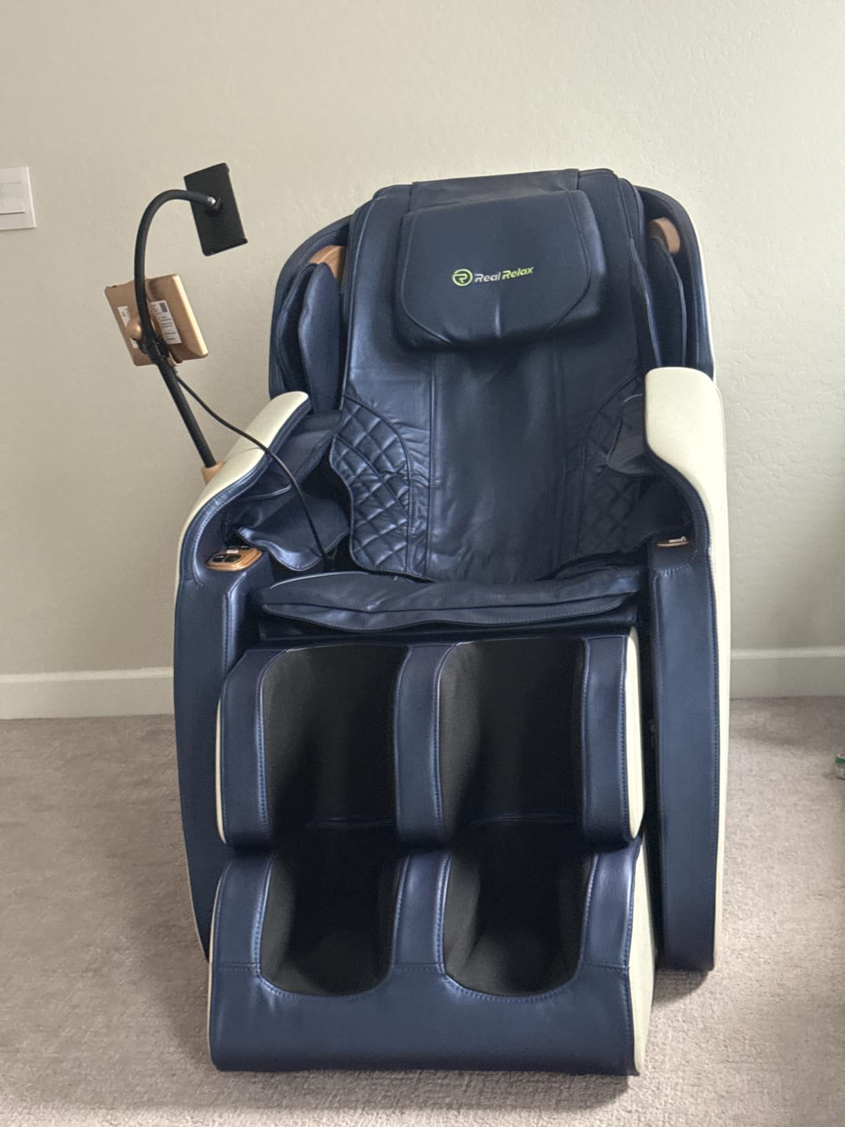 Real Relax Massage Chair Full Body with Unique Phone Controller, Zero Gravity 3D SL-Track Recliner with APP Control, Child Lock, Pause Button, Favor-06, Black customer photo 1