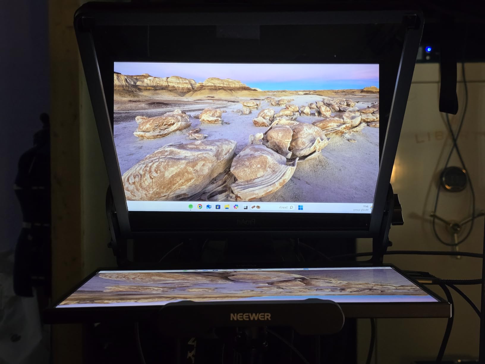 NEEWER Teleprompter X14 III with RT113 Remote/App Control, 45 Degree Tilt 14