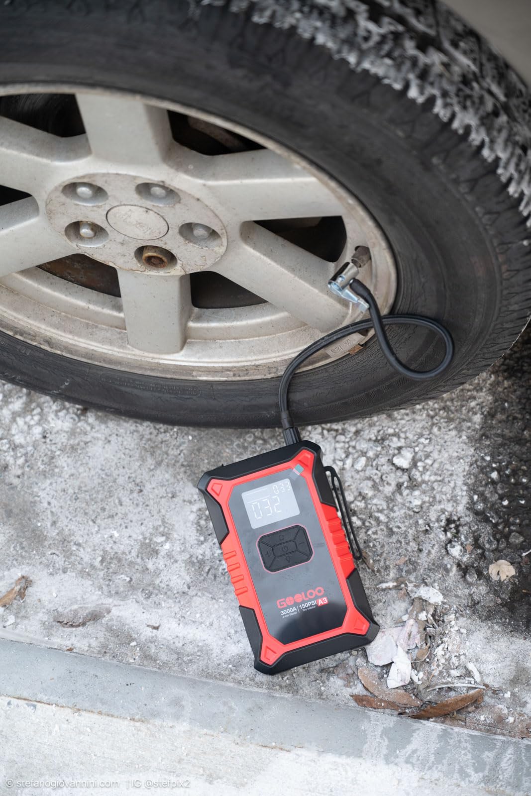 GOOLOO A3 Jump Starter with Air Compressor, 3000A Portable Car Battery Booster (9.0 Gas/6.5L Diesel) with 150PSI Auto-Shutoff Tire Inflator, 12V Supersafe Lithium Jump Box Car Battery Jumper Starter customer photo 1