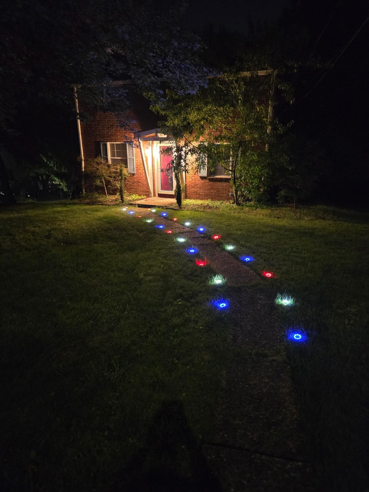 btfarm 16 Pack Solar Lights Outdoor, 8 LED Solar Ground Lights IP65 Waterproof Flat Solar Disc Light, Pathway Lights for Garden Lawn Patio Yard Path Landscape, Cool White customer photo 1