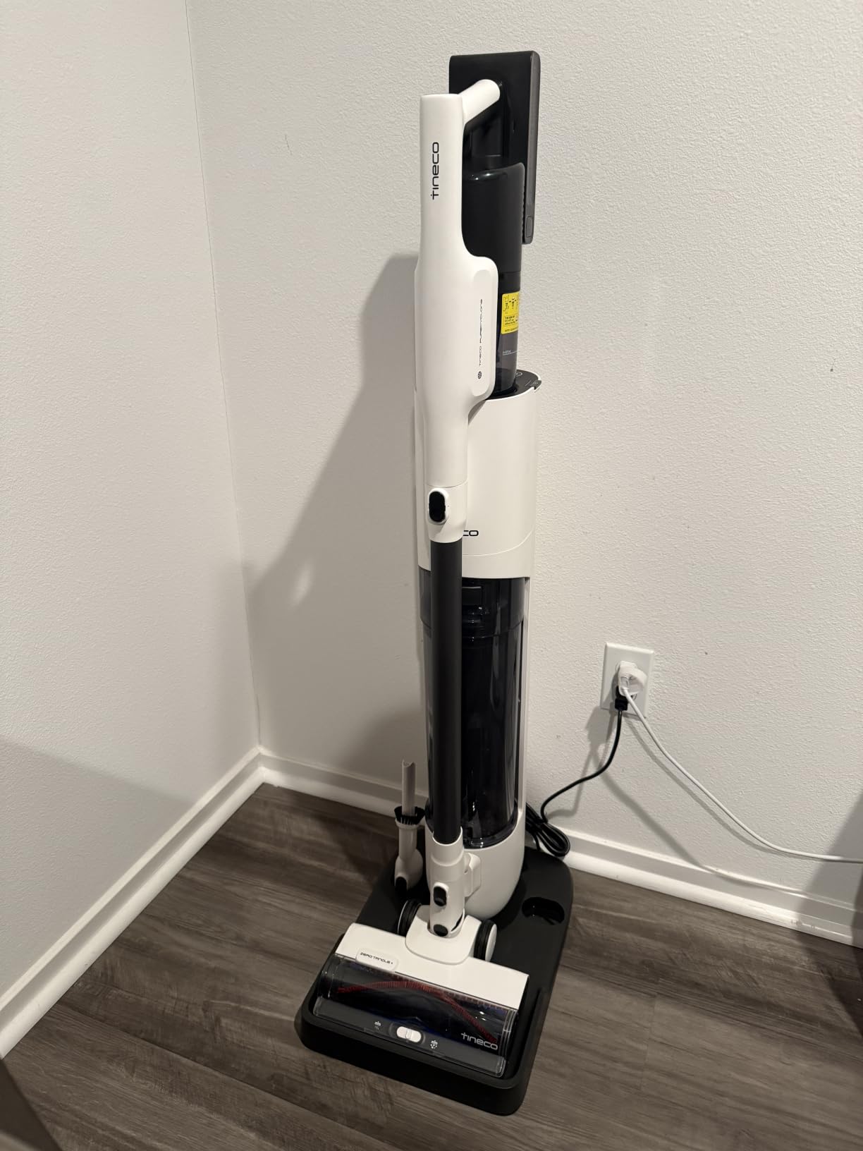 Tineco Pure ONE Station 5 Cordless Smart Vacuum with 2.5L Auto Dust Base, Full-Path Self-Cleaning, 175AW Suction, ZeroTangle Tech, Stick Vacuum Cleaner for Pet Hair, Carpet & Hard Floor customer photo 2