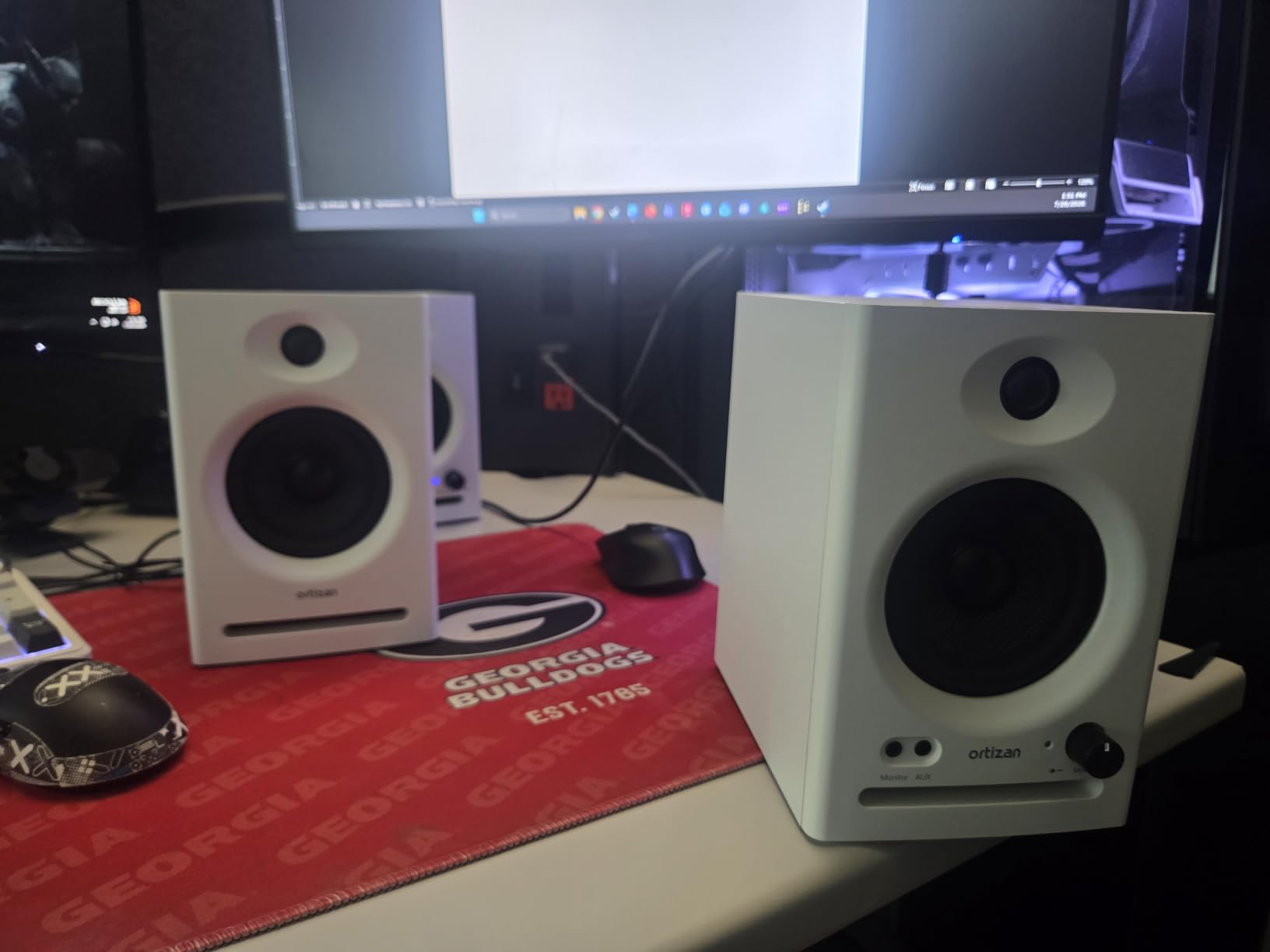 Ortizan C7 Dual-Mode 2.0 Studio Monitors, Active Monitor Speakers for Near Field Music Production, Bluetooth 5.3 Wireless Computer PC Monitor Gaming Bookshelf Speakers (Pair, Black) customer photo 1