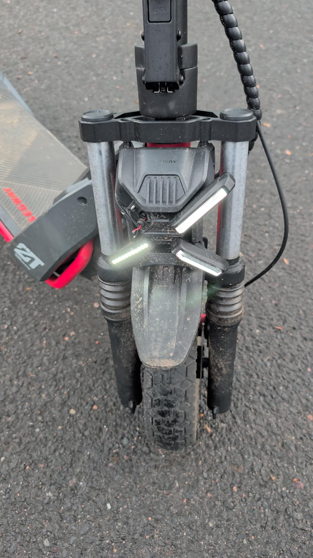 Segway ZT3 Pro Electric Scooter, Up to 24.9 MPH, 43.5-Mile Range, Dual Suspension, Flash Charge, 1600W Peak Motor, Off-Road Scooter for Adults UL Certified (UL2272/2271) customer photo 1