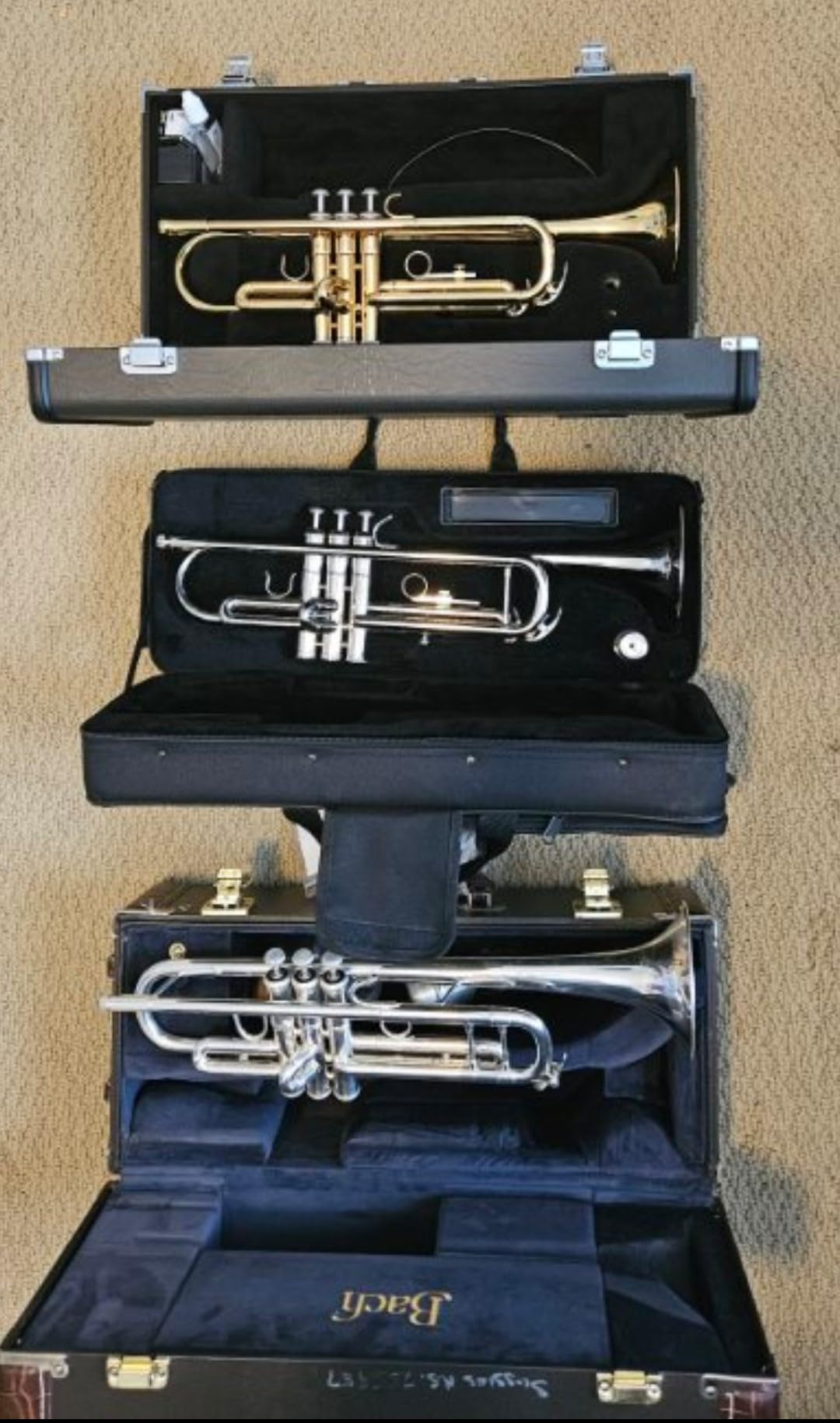 CAHAYA Bb Trumpet Instrument Brass Student Trumpet Trompeta Set Gold | Includes Hard Case, 7C Mouthpiece & Gloves. Standard Brass Trumpet Instrument for Beginner and Advanced Students customer photo 2