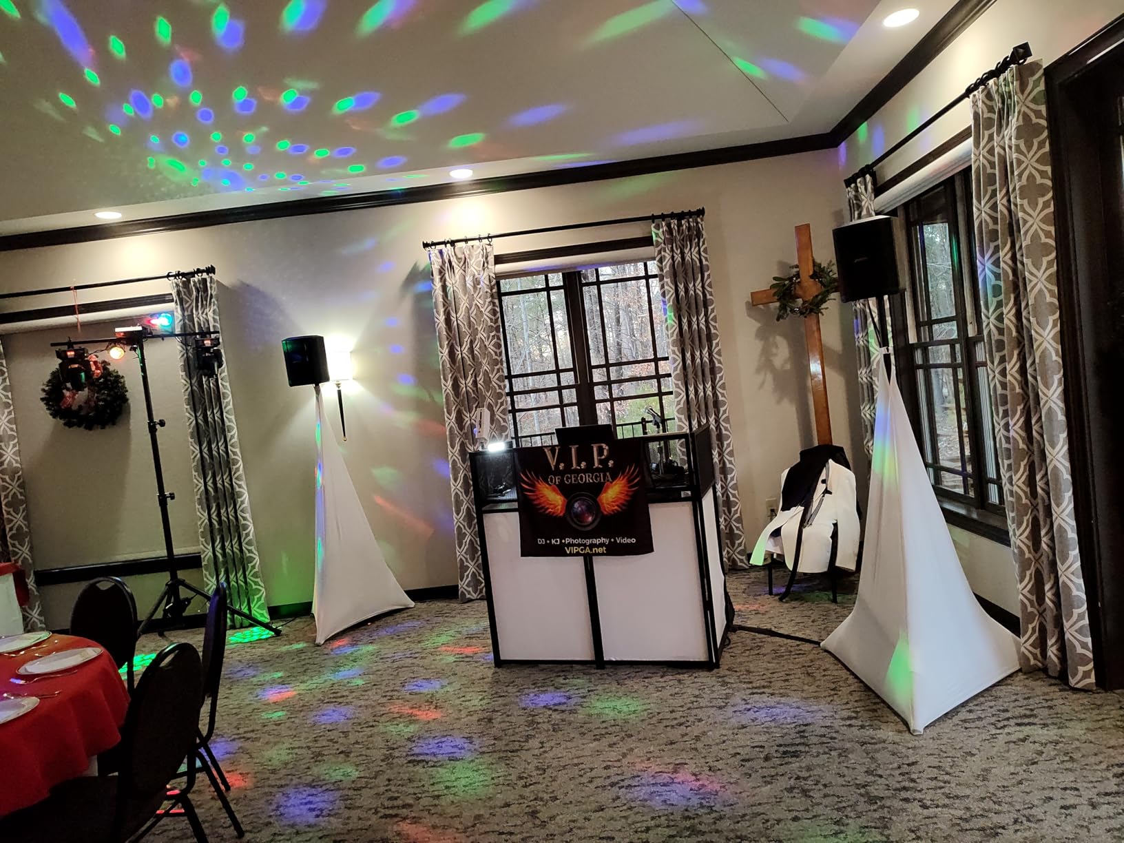 DJ Light Stand, T-Bar Tripod Stage Portable and Adjustable 49-114 Inch Heavy Duty customer photo 1