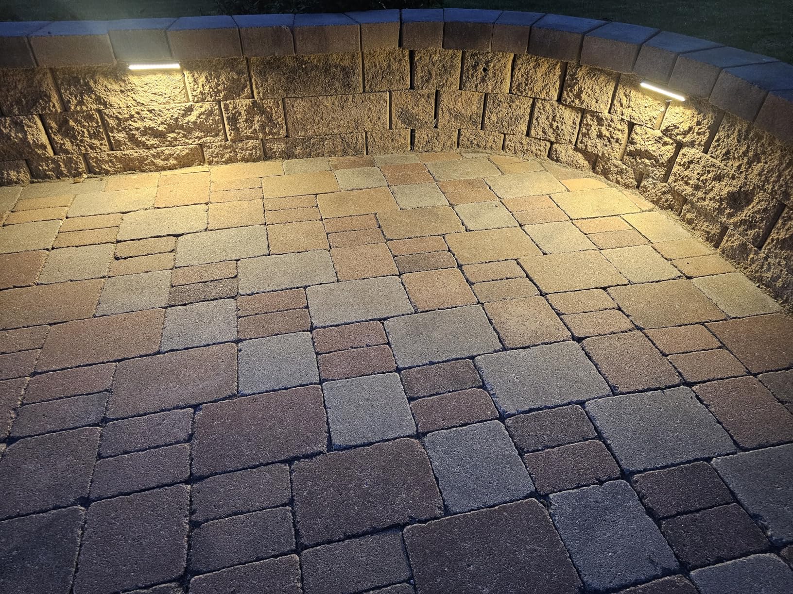 JESLED 12 Pack 7 inch Retaining Wall Lights, Low Voltage Hardscape Lighting | 5W LED Landscape Lighting, 2700K Warm White, AC/DC 12-24V, 500LM Brightness, IP65 Waterproof for Walls Steps Patios Fire Pits customer photo 2