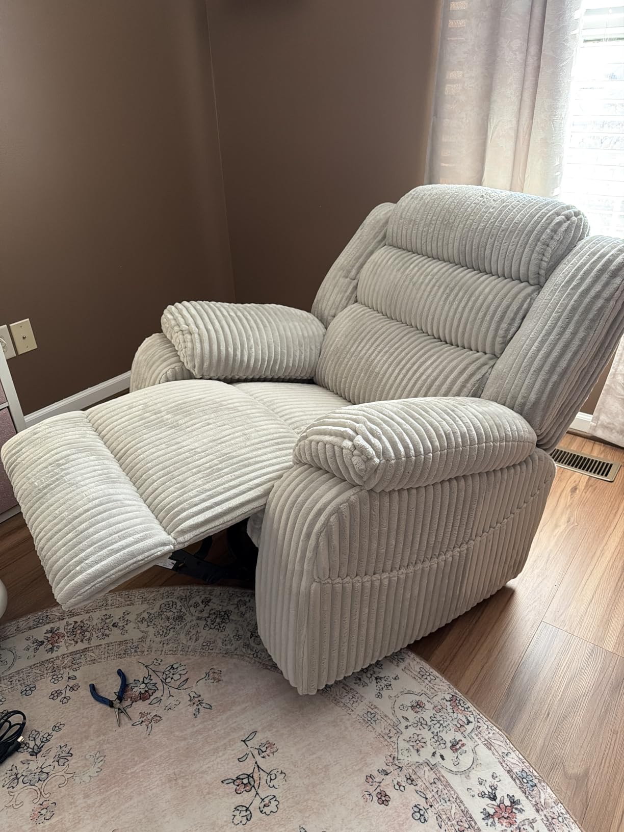 Power Swivel Rocker Recliner Chair for Adult with Vibration & Heat, USB and Type-C Charging Port, Infinite Position, Electric Glider Rocking Chairs for Living Room, Nursery customer photo 2