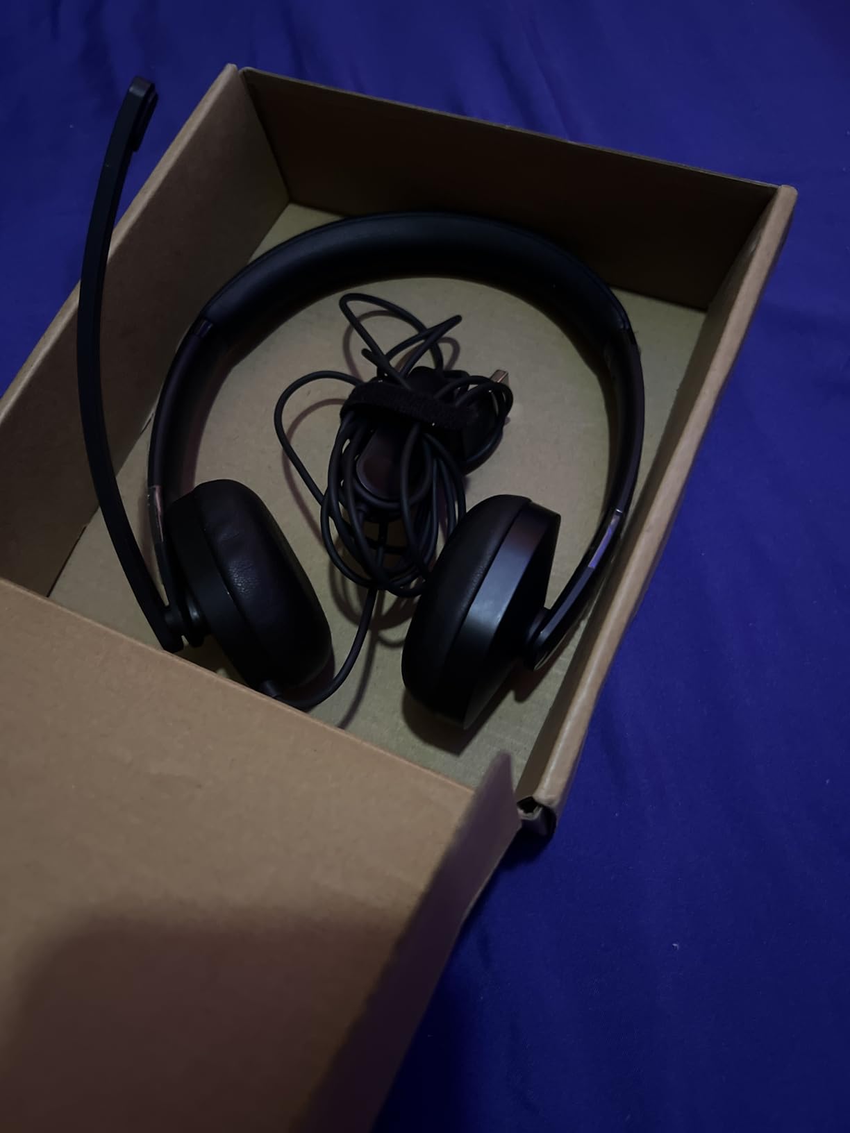 Lenovo USB-A Wired Stereo Headset for PC/Laptop, AI Noise Canceling, 140g Lightweight, Double-Sided Boom Mic, in-line Controls with Mute for Call - Work with Teams/Zoom customer photo 2