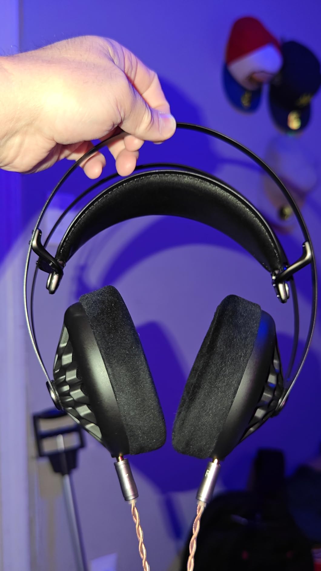 MEZE AUDIO 105 AER Wired Over-The-Ear Lightweight Audiophile Open-Back Headphones customer photo 1