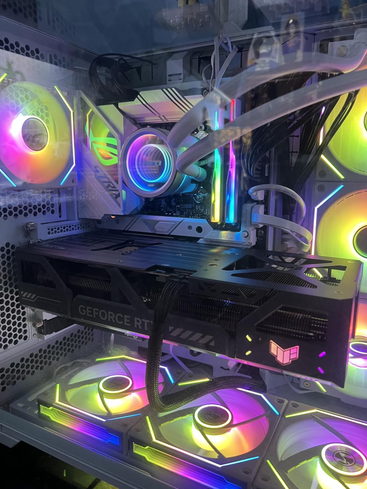 ASUS TUF Gaming GeForce RTX 5080 16GB GDDR7 OC Edition Graphics Card customer photo 1