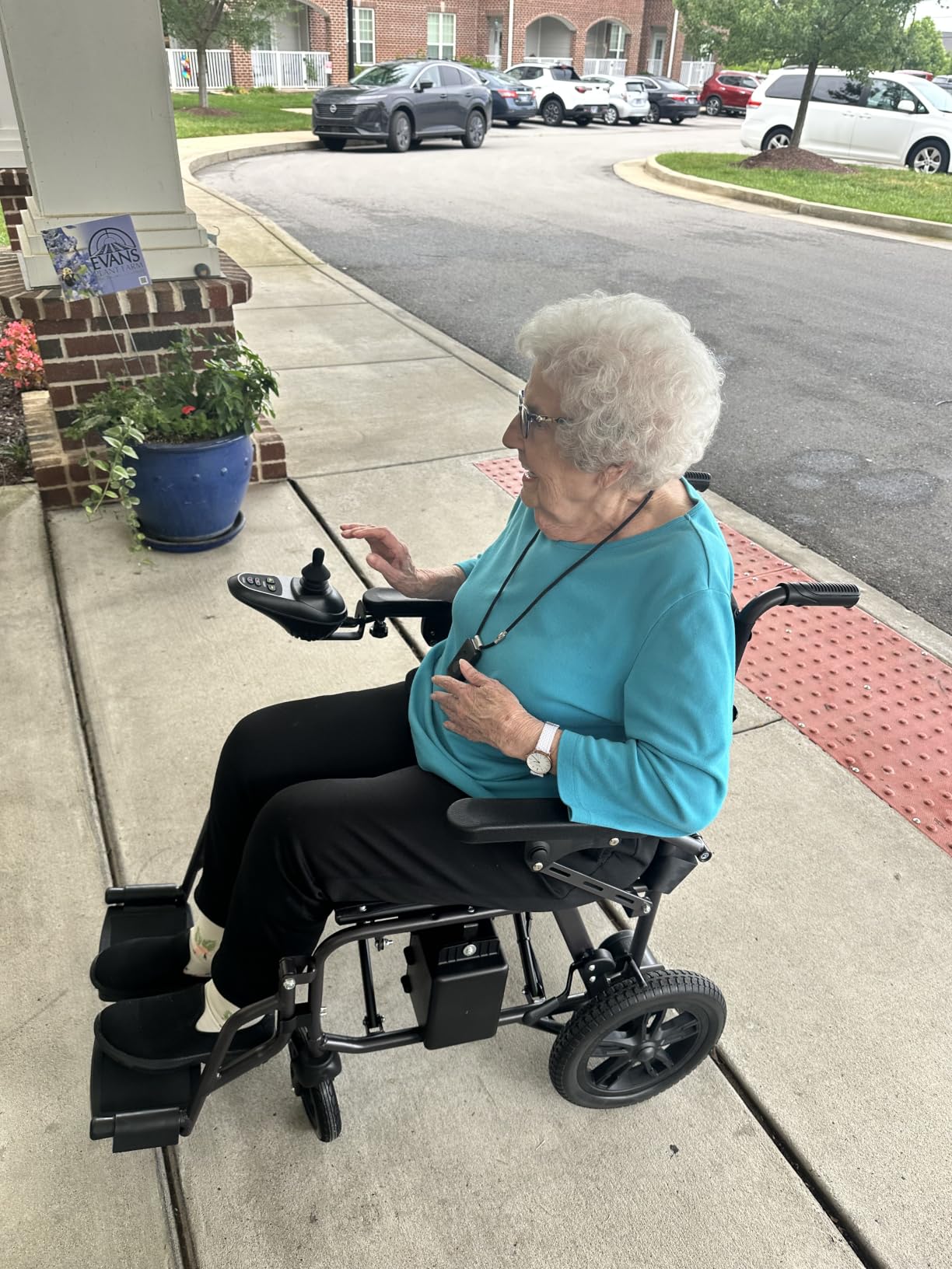 2026 New Upgrade Foldable Electric Wheelchairs for Adults,Seniors | 15 Miles Long Travel Range,Lightweight,Portable Motorized Wheelchairs,300LBS Weight Capacity,FSA&HSA Eligible,All Terrain customer photo 2