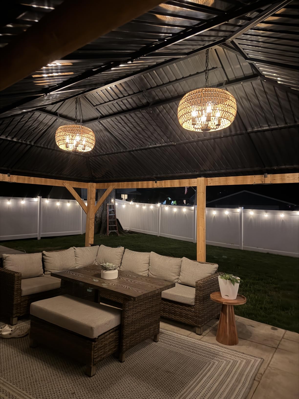Outdoor Solar Chandelier, 4-Light 19