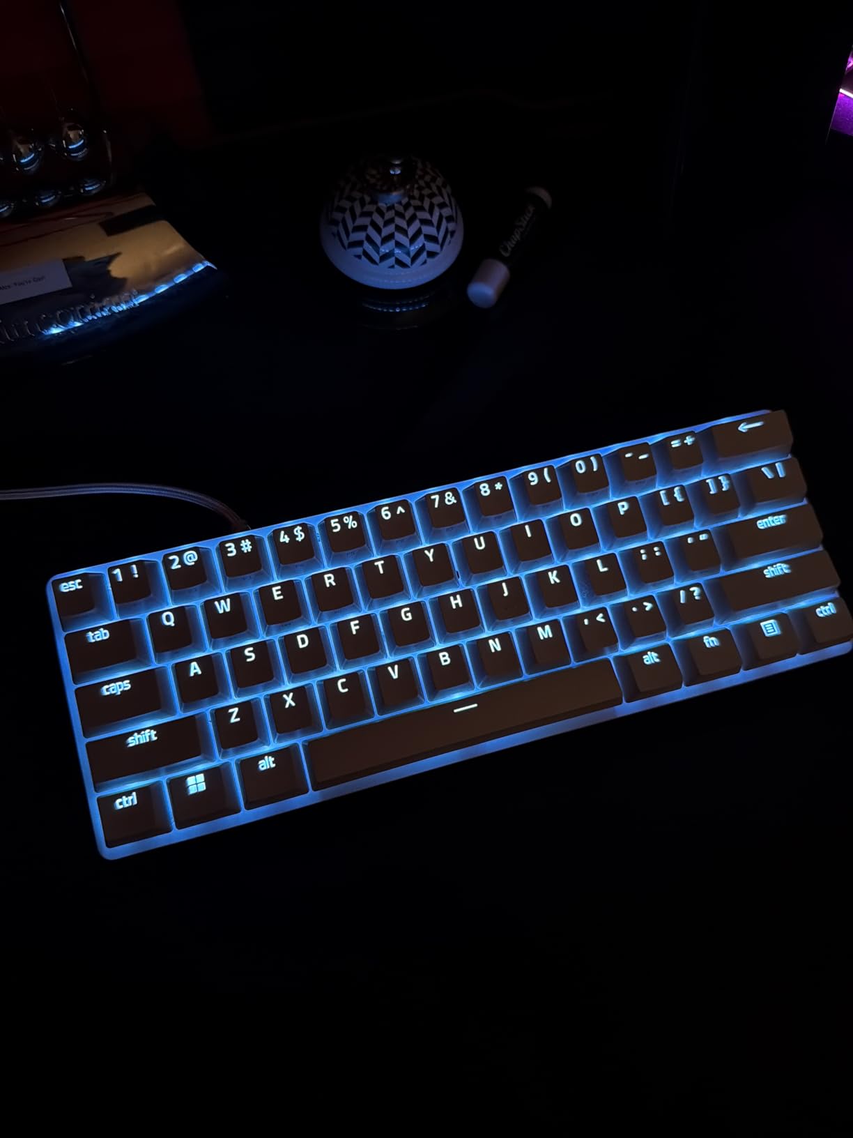 Razer Huntsman Mini 60% Gaming Keyboard: Linear Optical Switches - Aluminum Top Frame - Chroma RGB Lighting - PBT Keycaps - Onboard Memory - Snap Tap - Black customer photo 1
