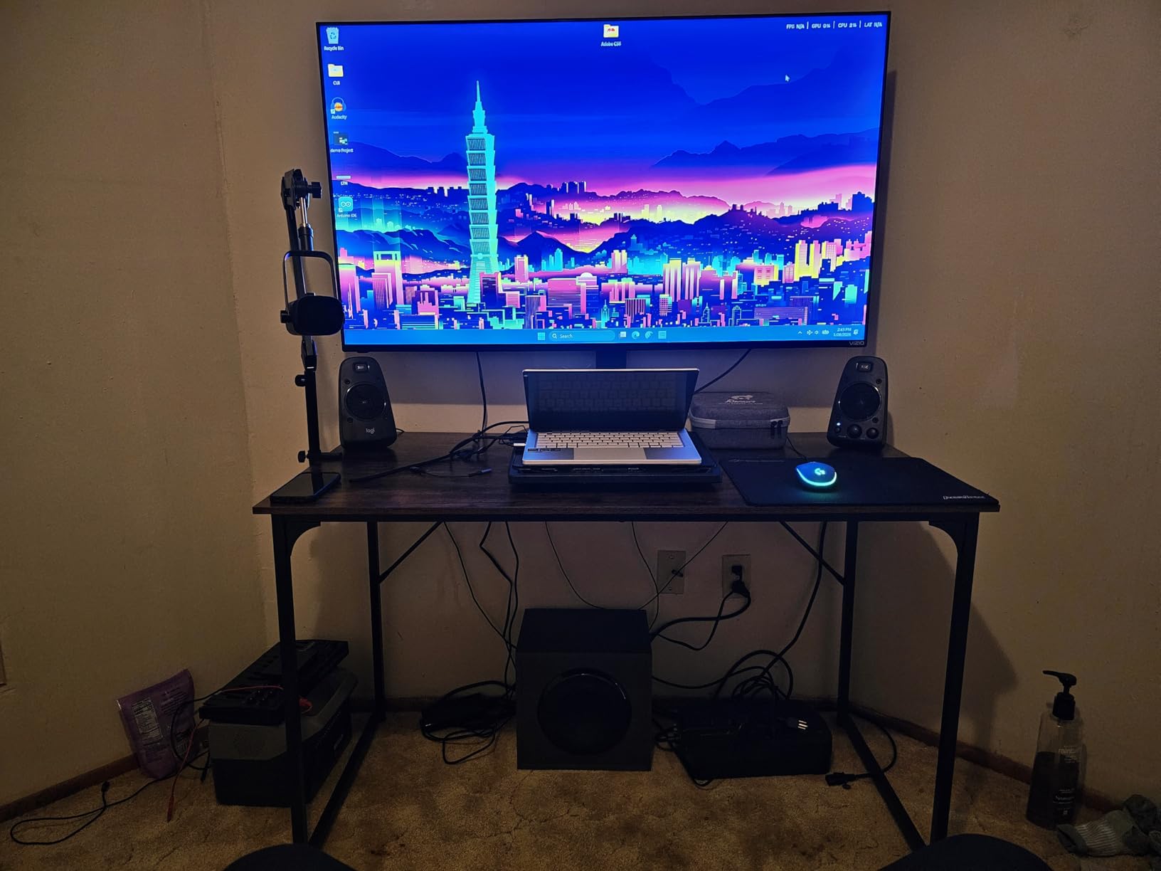 PRAISUN 47 X 24 Inch Computer Desk with Deeper Desktop, Gaming Office Writing Work Desk for Home Office, Study, Bedroom, Work from Home, Metal Frame, Rustic Brown customer photo 1