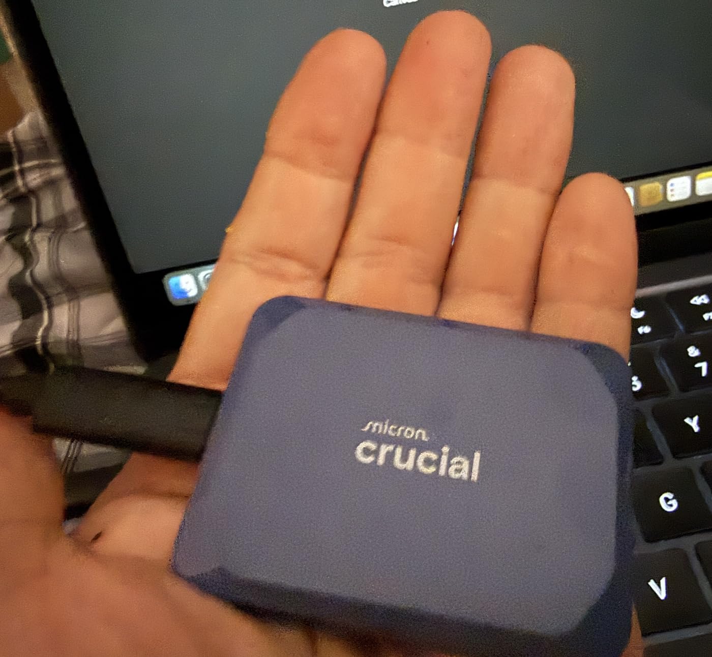 Crucial X10 2TB Portable SSD (Up to 2,100MB/s, USB 3.2 USB-C, Durable Storage) customer photo 1