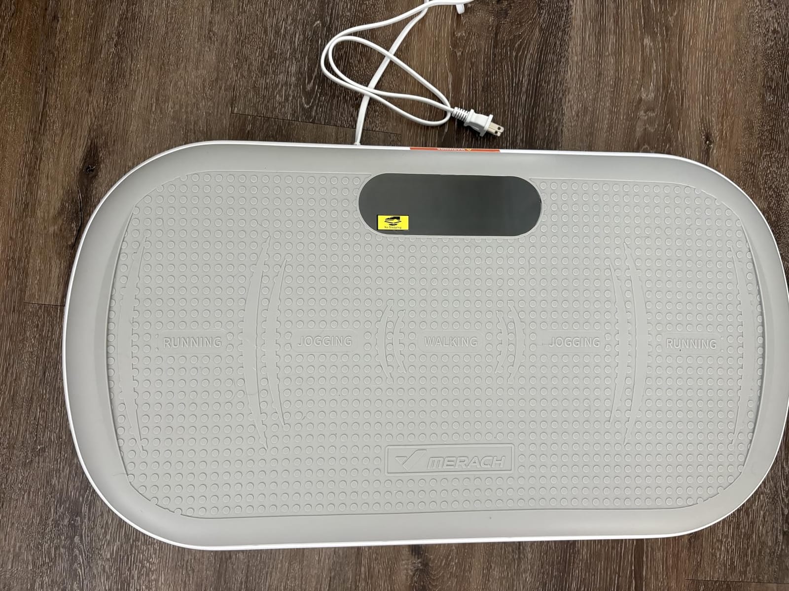 Merach CV40 Curved Vibration Plate Exercise Machine with 440lbs Capacity | 200W Powerful Motor, 13mm Amplitude, Bluetooth, Silicone Pedal, Resistance Band customer photo 2