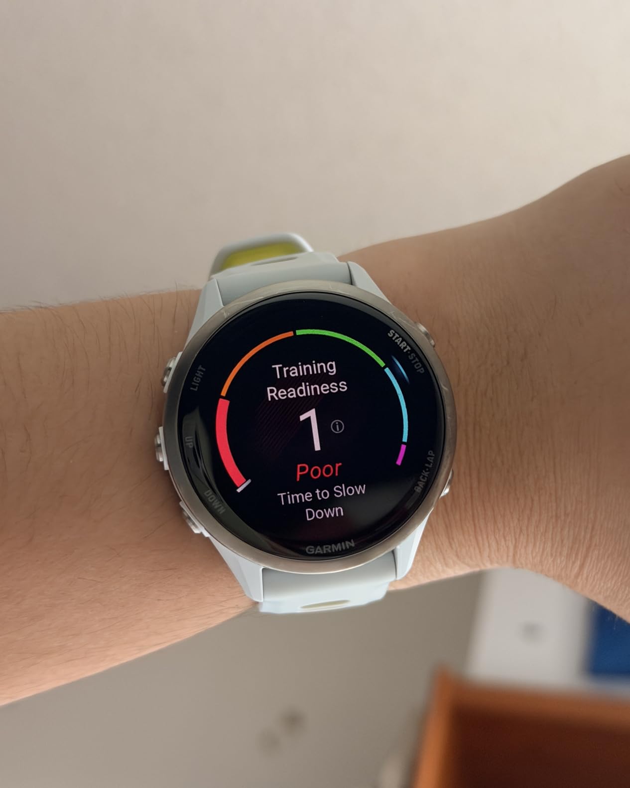 Garmin Forerunner 970, Premium GPS Running and Triathlon Smartwatch, AMOLED Display, Built-in LED Flashlight, Carbon Gray DLC Titanium with Black Case and Translucent Whitestone Band | 1.4 Amoled, Built-in LED Flashlight, Titanium Bezel and Sapphire Lens, Multi-Band GPS with Maps, Up to 15 Days Smartwatch customer photo 1
