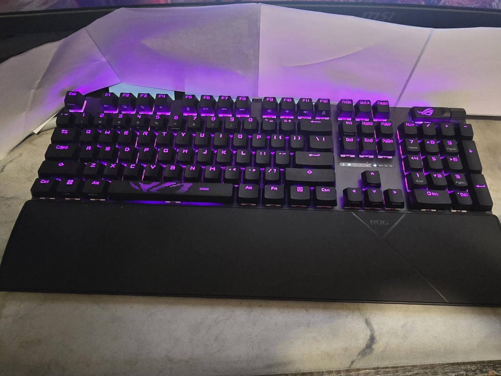 ASUS ROG Strix Scope II X Wired USB Mechanical Gaming Keyboard, Hot Swappable ROG NX Snow V2 Linear Switches, PBT Keycaps, RGB customer photo 1