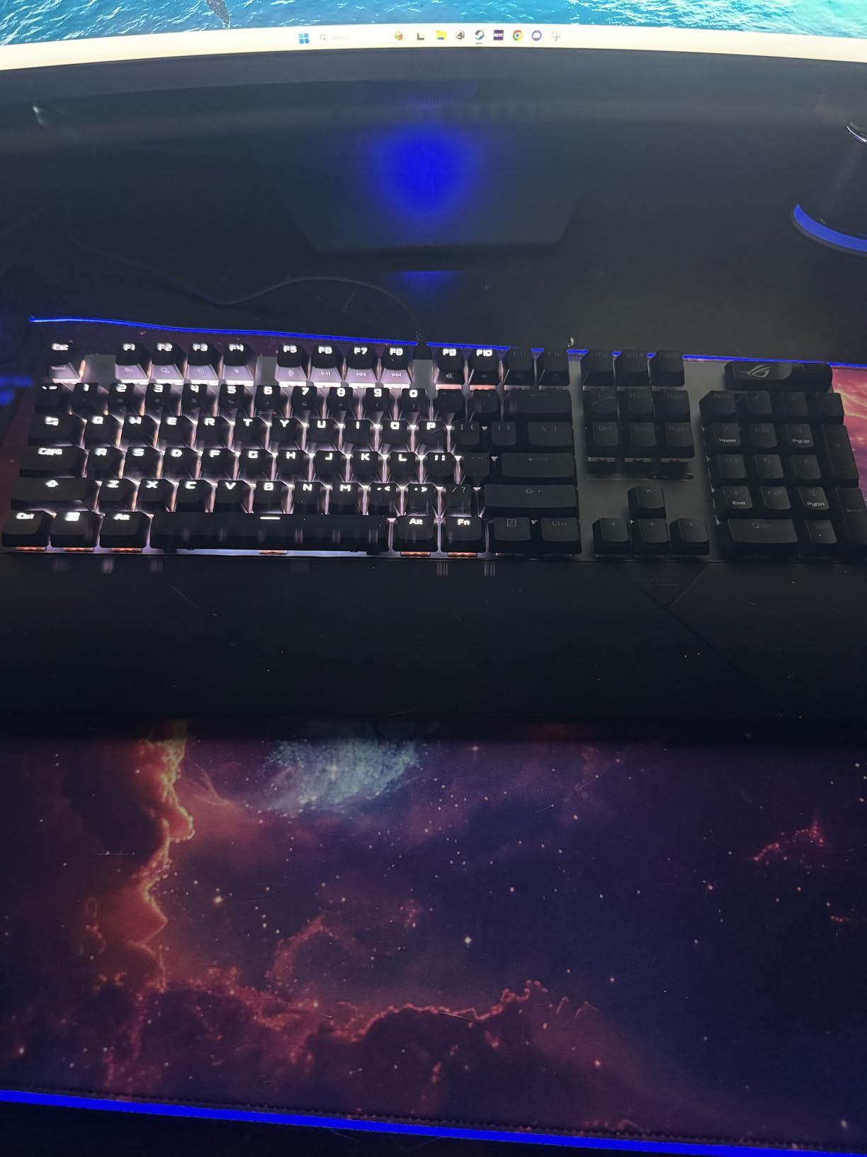ASUS ROG Strix Scope II X Wired USB Mechanical Gaming Keyboard, Hot Swappable ROG NX Snow V2 Linear Switches, PBT Keycaps, RGB customer photo 2