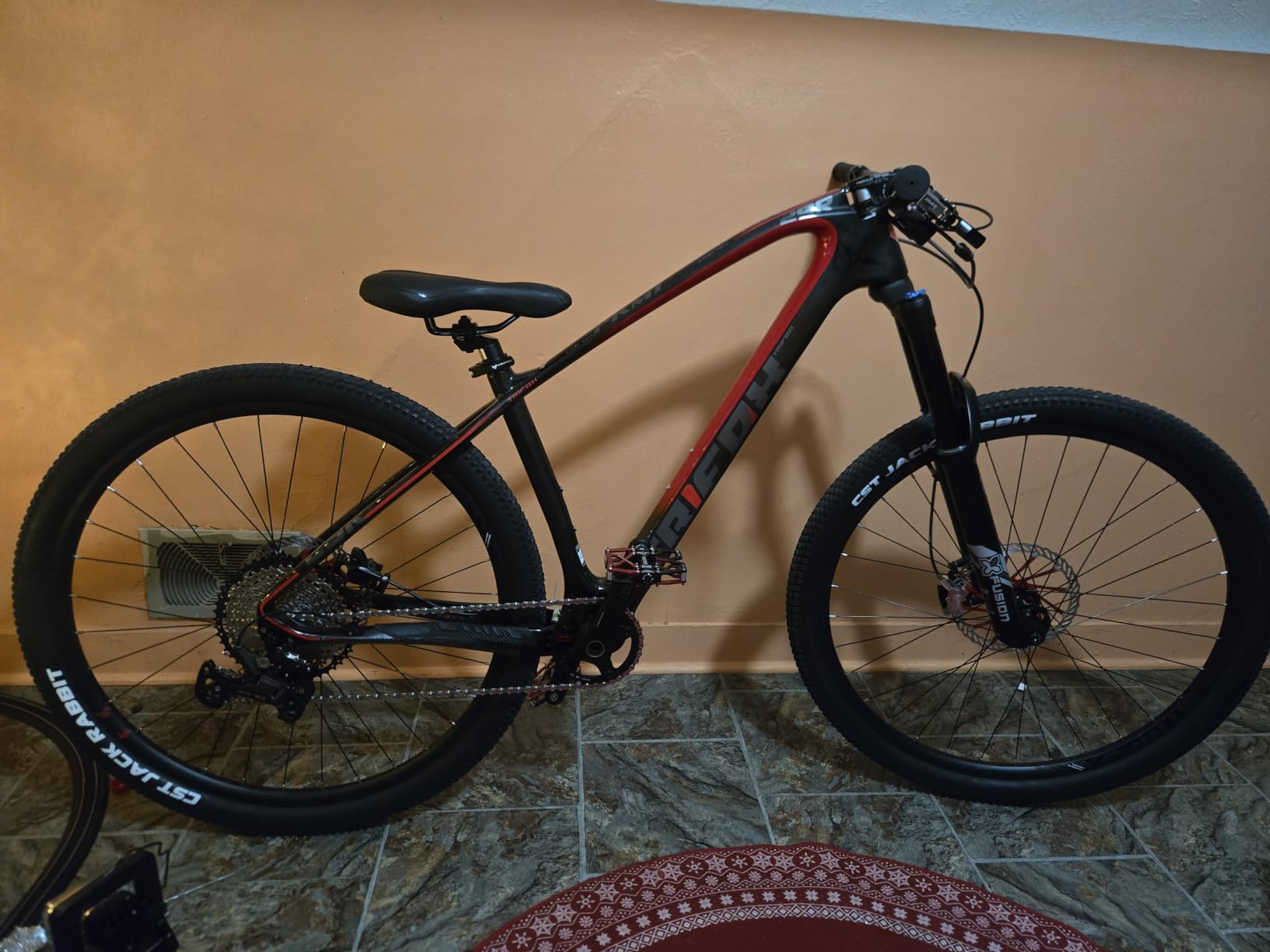 Carbon Fiber Mountain Bike with Shimano M6100 Deore Groupset 12-Speed,Carbon Fiber Frame,Hydraulic Fork 130mm Travel,29er Mountain Bike for Adult 17/19 inch customer photo 1